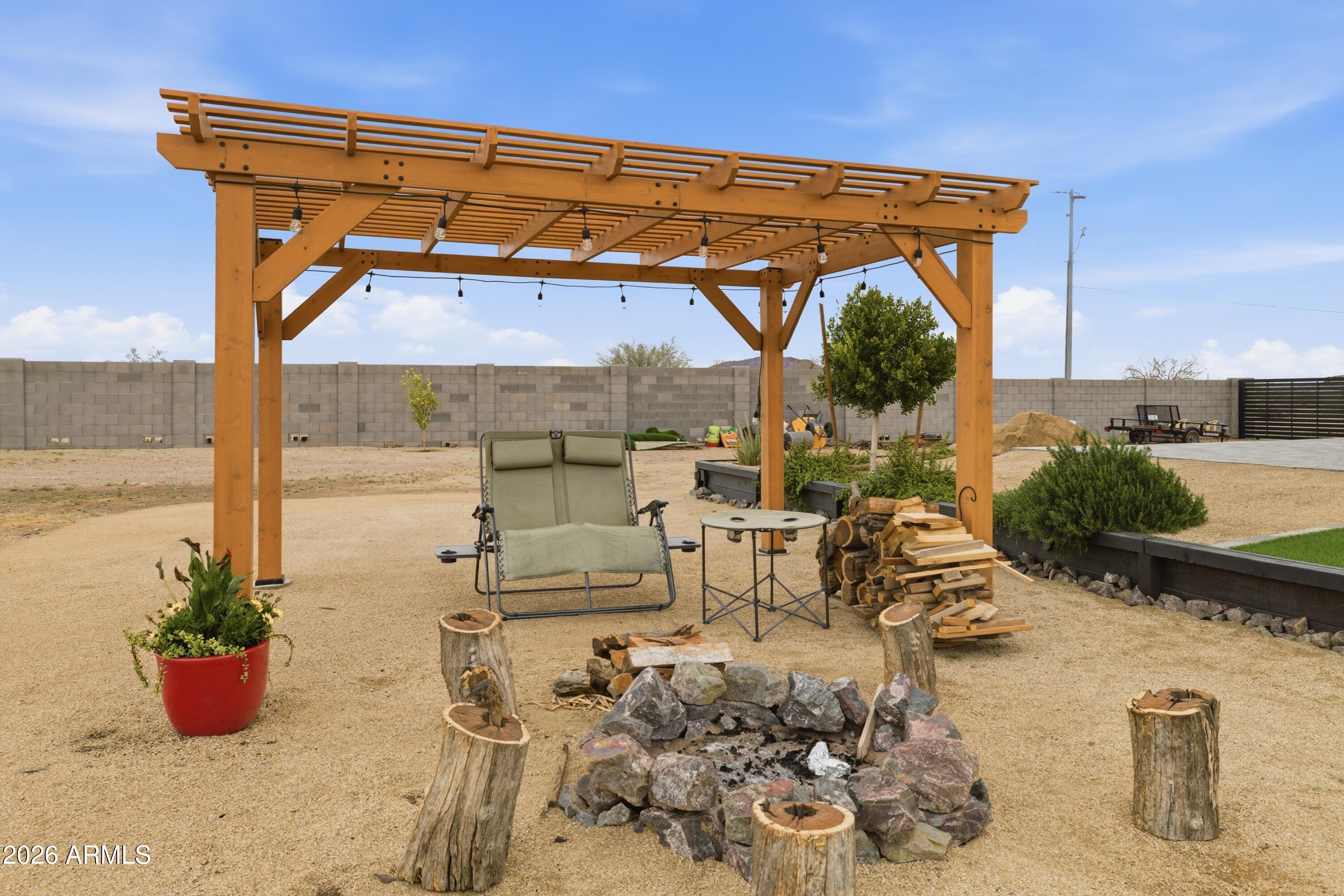 SAN YSIDRO ACRES - Residential