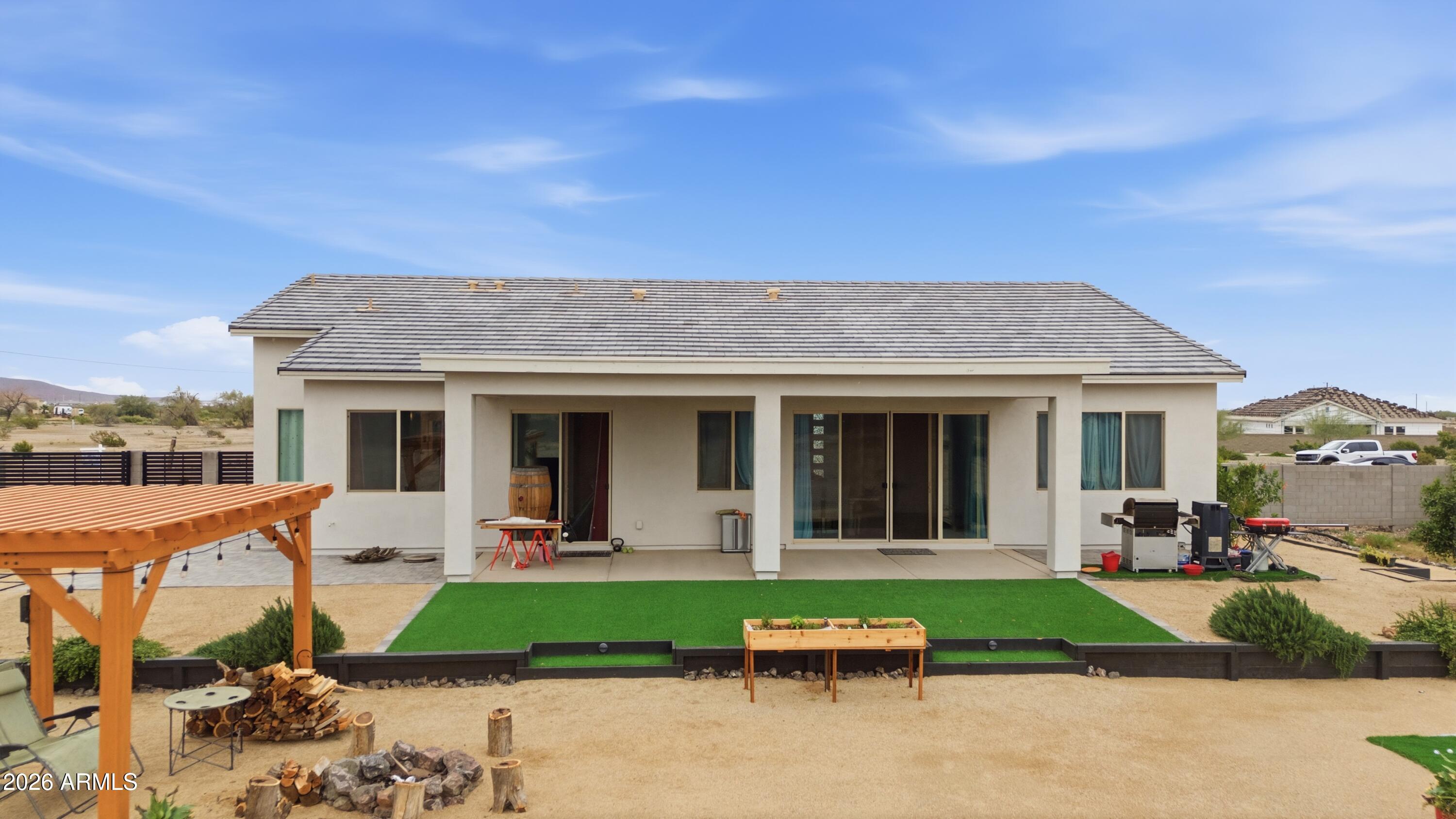 SAN YSIDRO ACRES - Residential