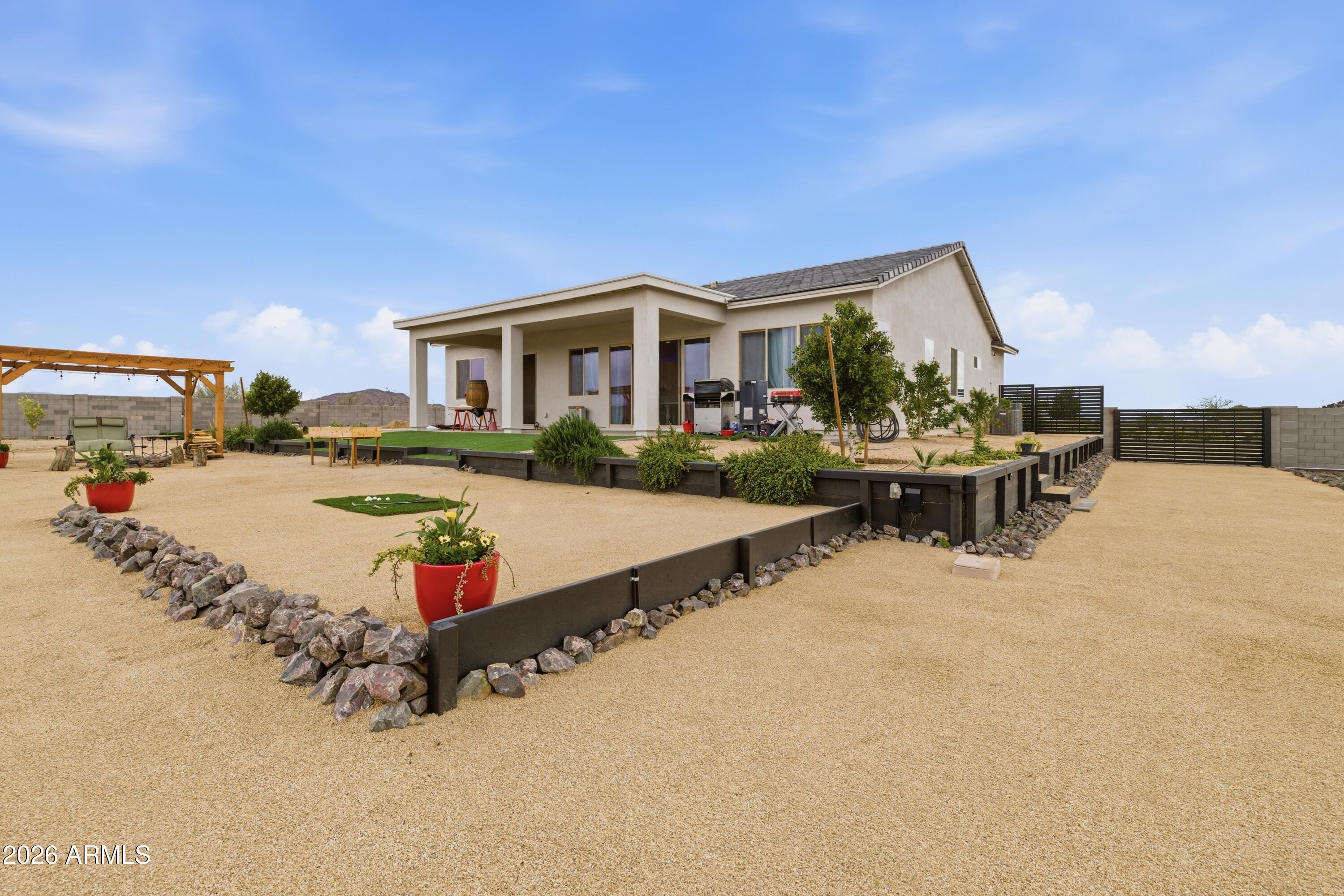 SAN YSIDRO ACRES - Residential