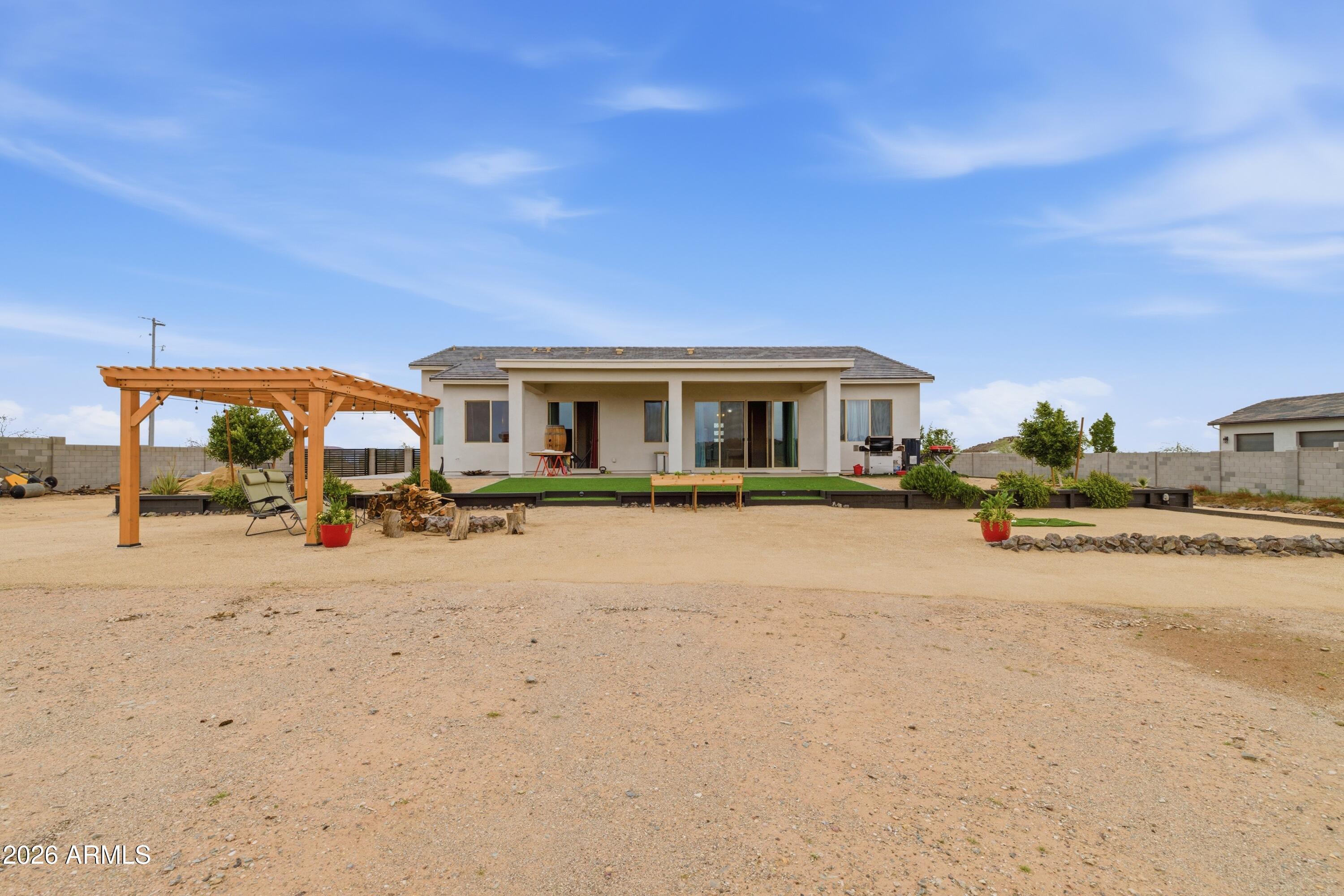 SAN YSIDRO ACRES - Residential
