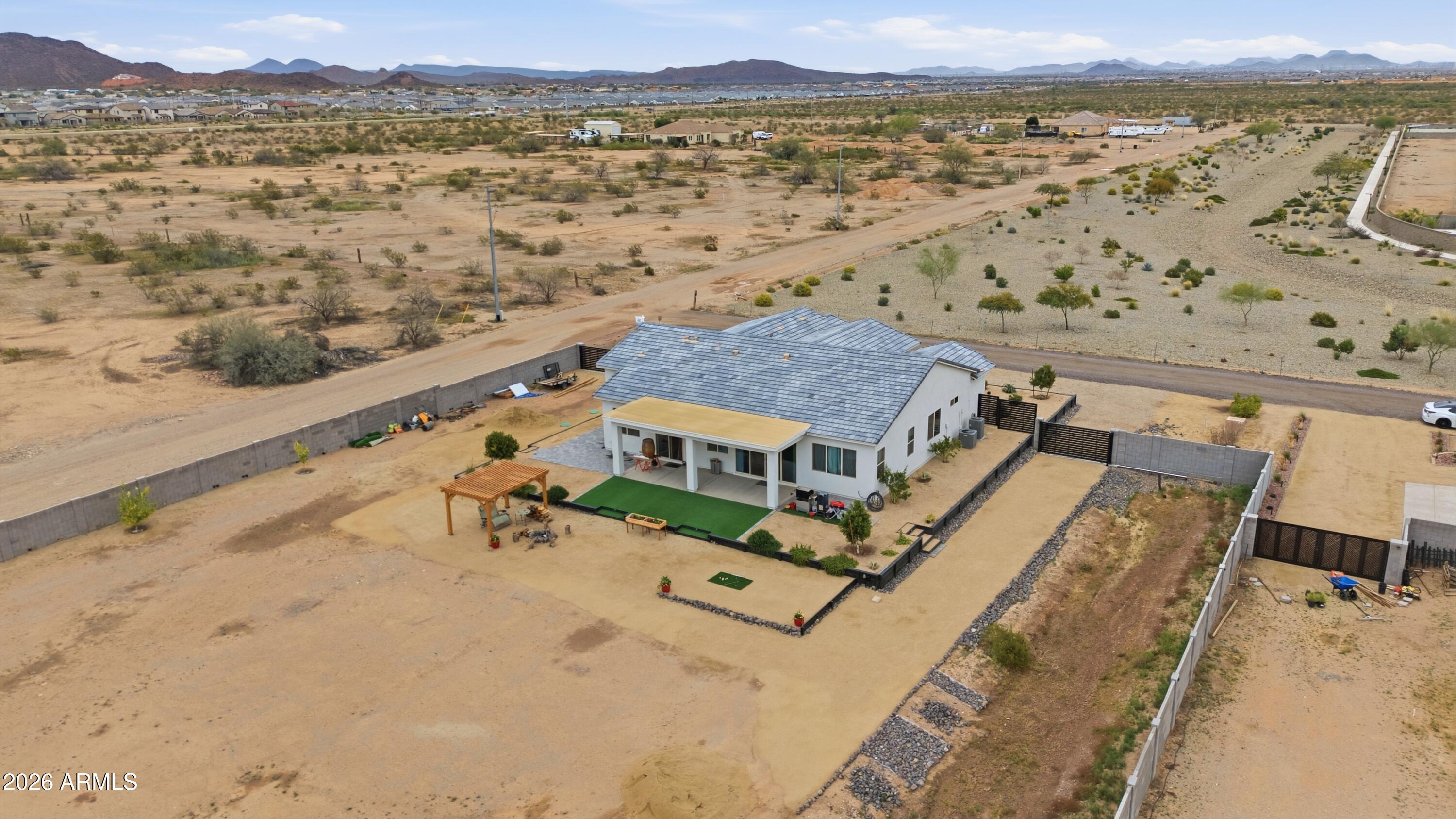 SAN YSIDRO ACRES - Residential