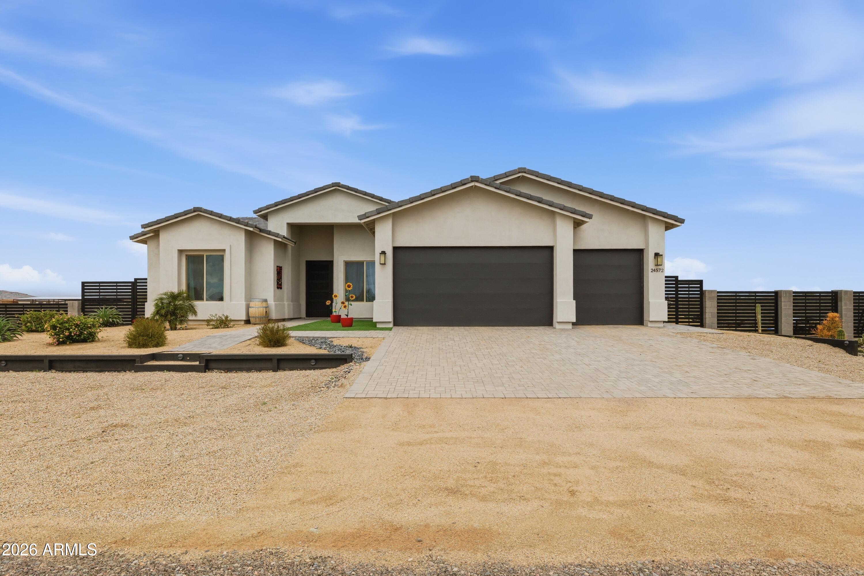 SAN YSIDRO ACRES - Residential