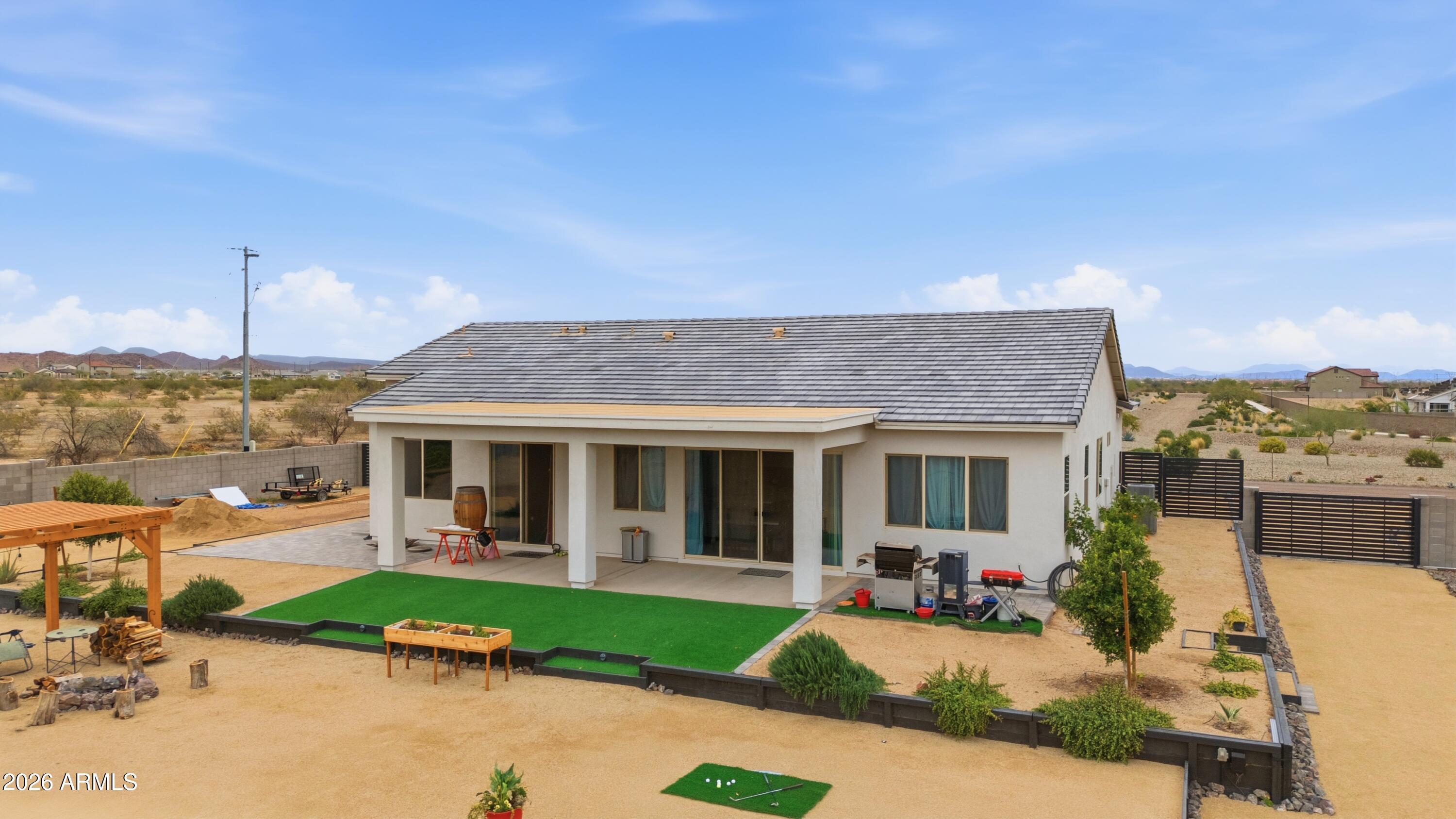 SAN YSIDRO ACRES - Residential