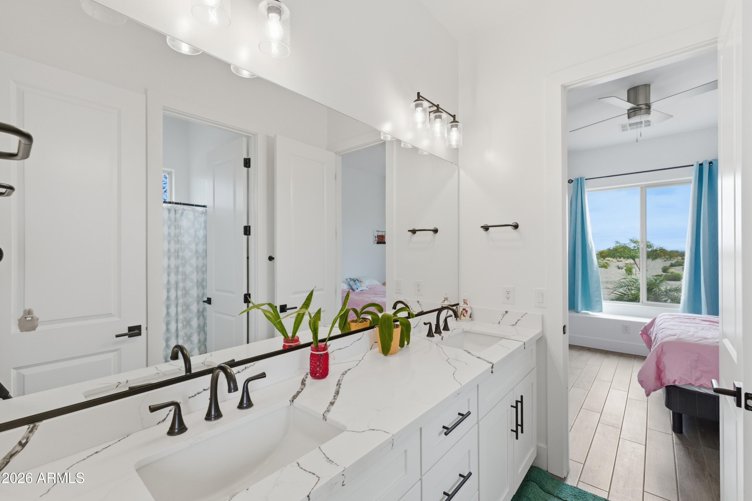 SAN YSIDRO ACRES - Residential