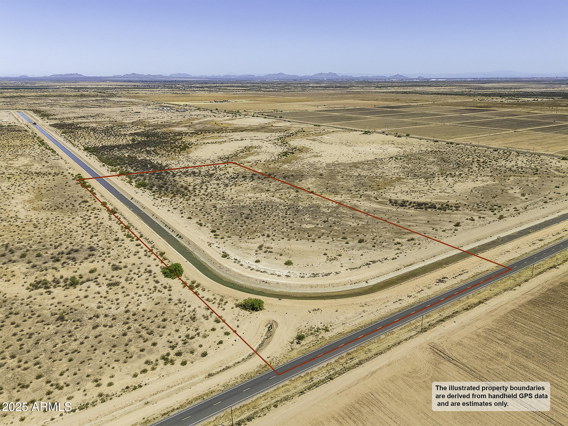 Amazing opportunity to own 20 acres of low desert with spectacular sunset views of Tabletop Mountain! Located on the outskirts of Casa Grande and near major development projects including The Podium Club at Attesa and Lucid to name a few. Pinal County is in the path of growth between Phoenix and Tucson. Invest in your future today!