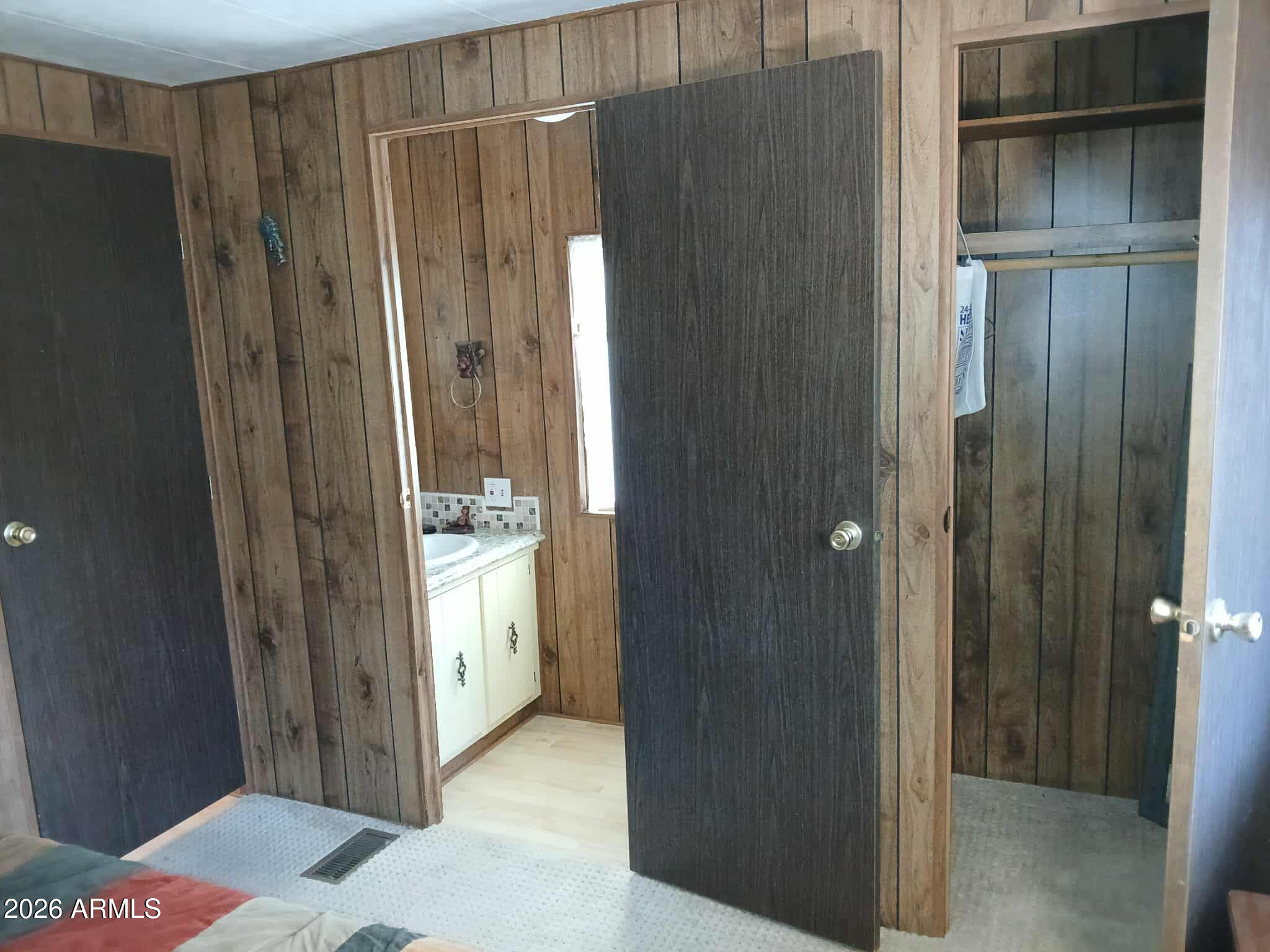 INDIAN CREEK, PONDEROSA PARK - Residential