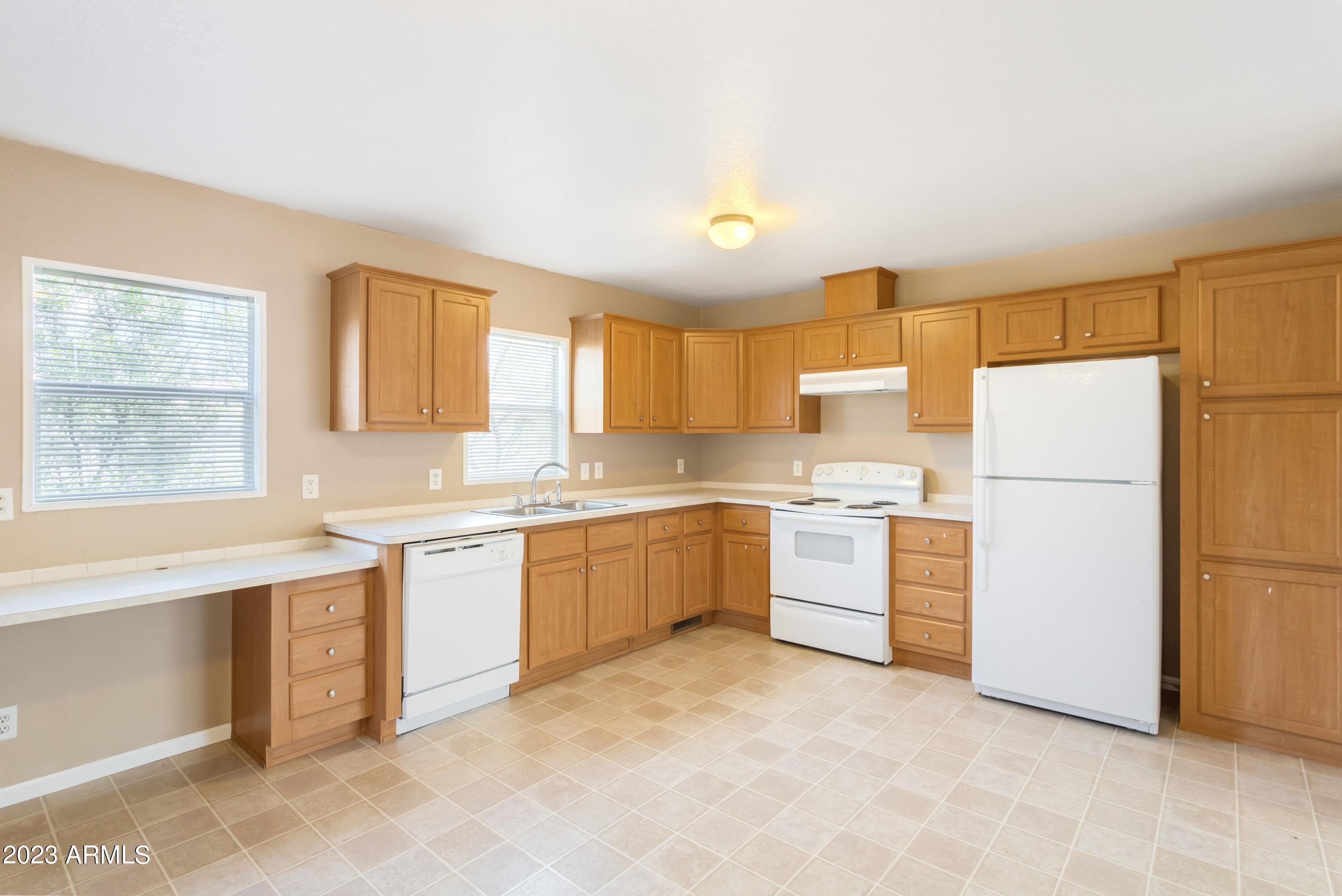 HODGINS ACRES - Residential