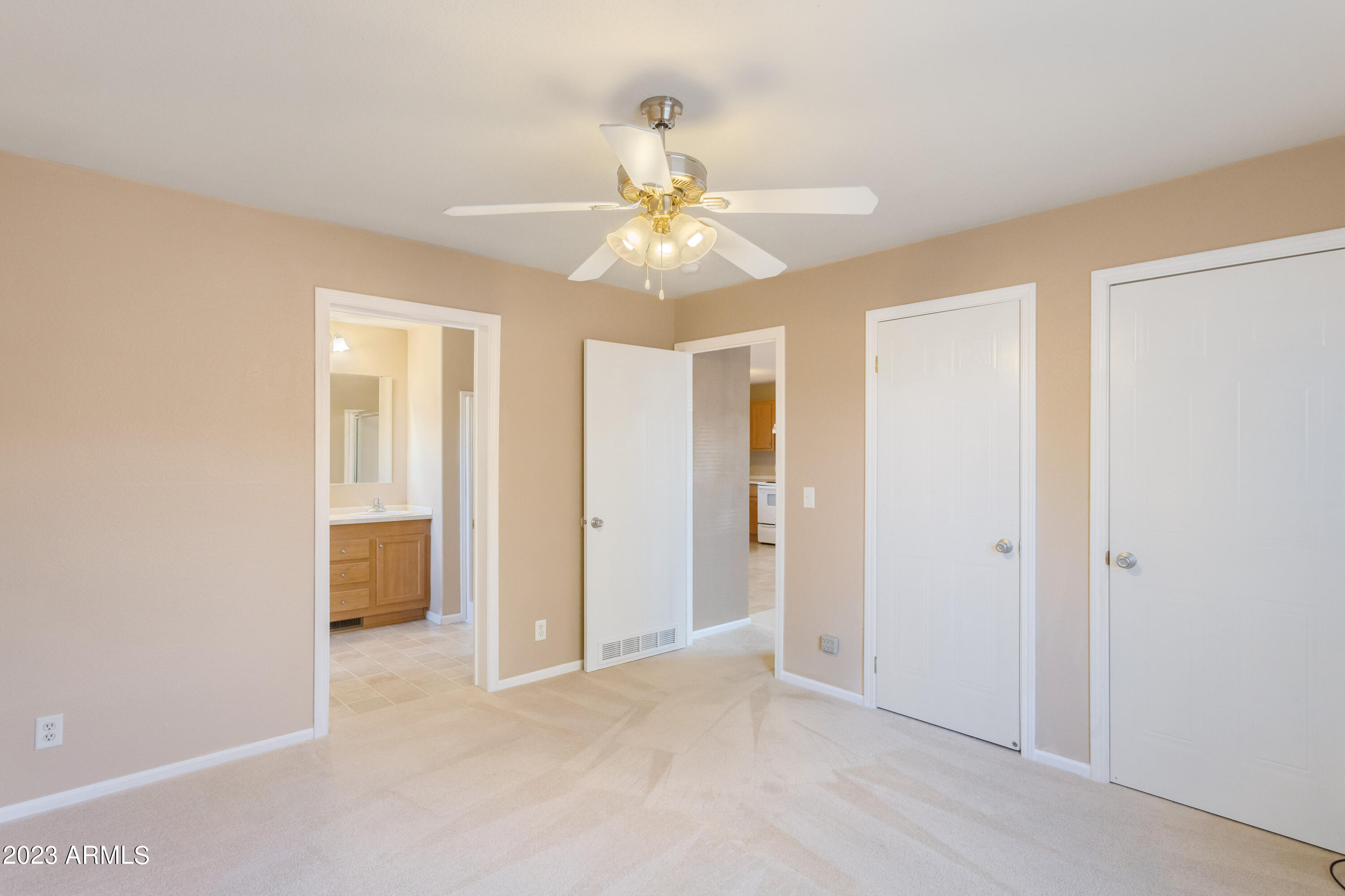 HODGINS ACRES - Residential