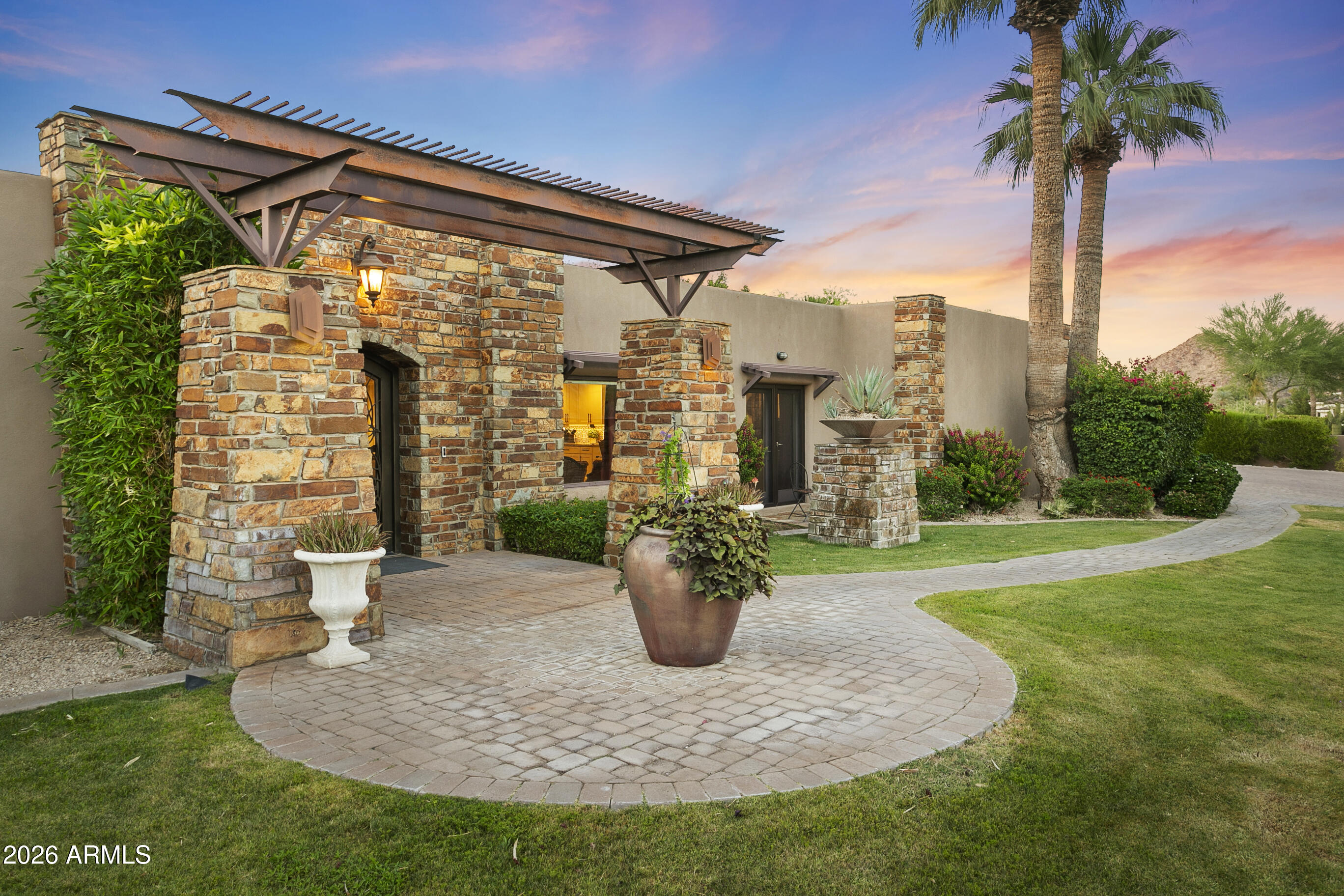 PARADISE VALLEY COUNTRY ESTATES - Land