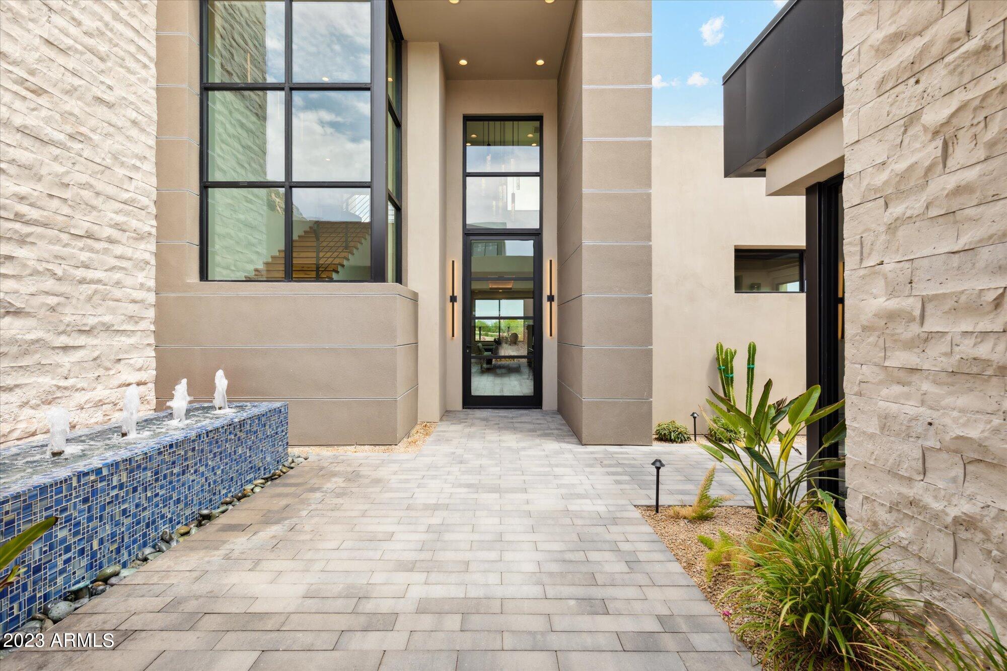 PHOENICIAN - Residential