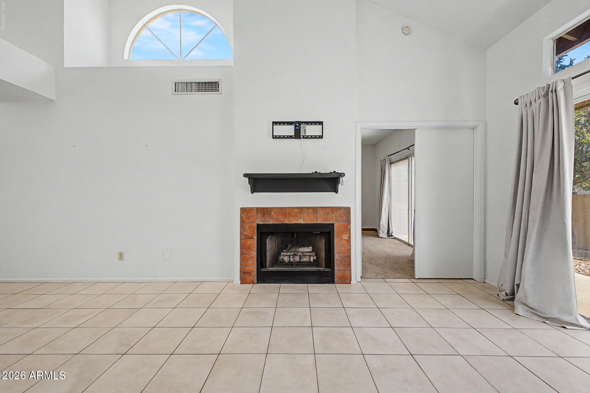 BRITTANY LANE LOT 1-41 43-81 TR A-L - Residential