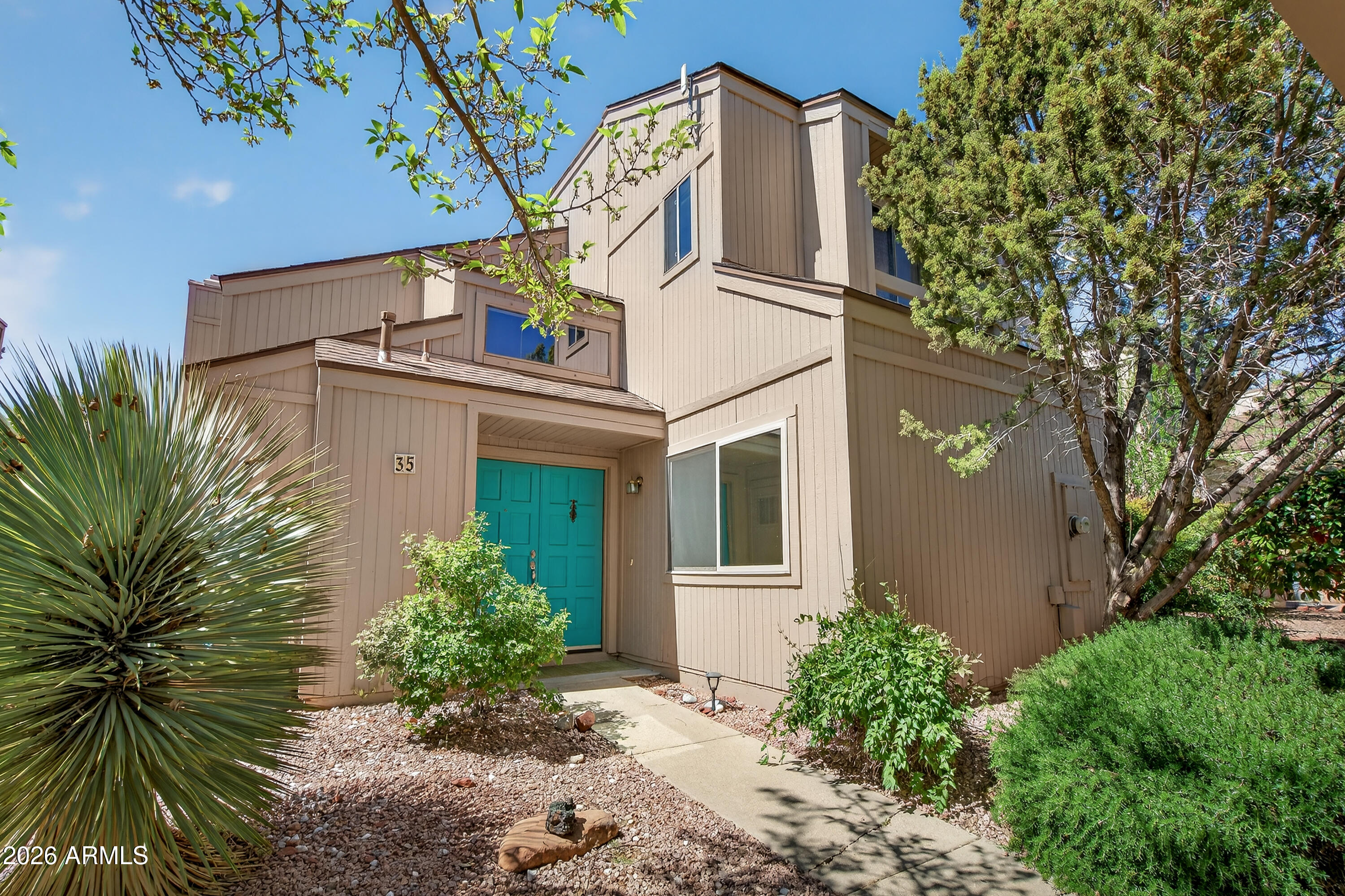 VISTA MONTANA - Residential