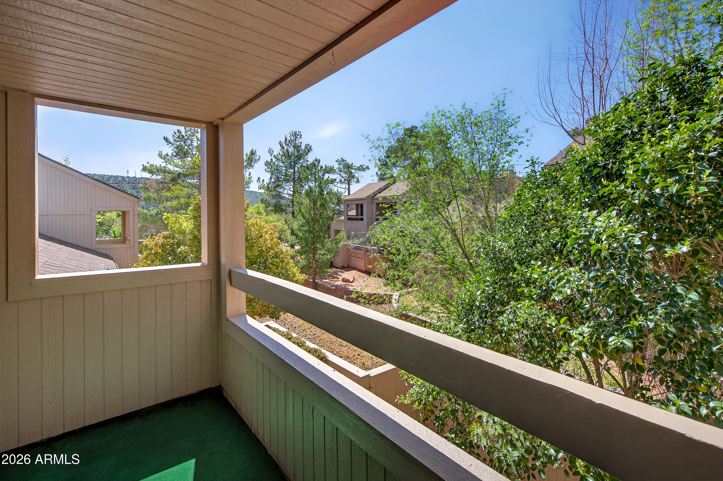 VISTA MONTANA - Residential