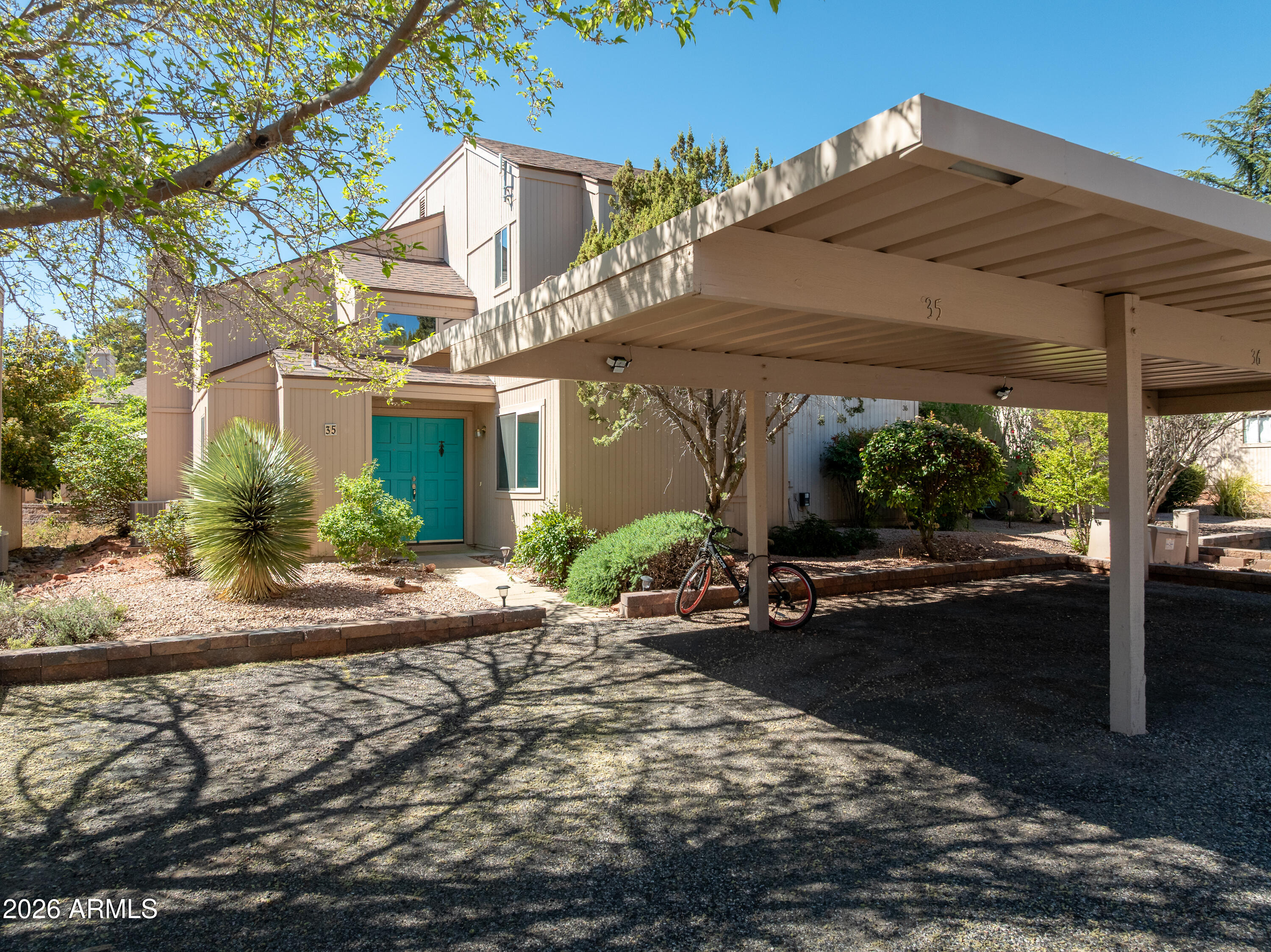 VISTA MONTANA - Residential