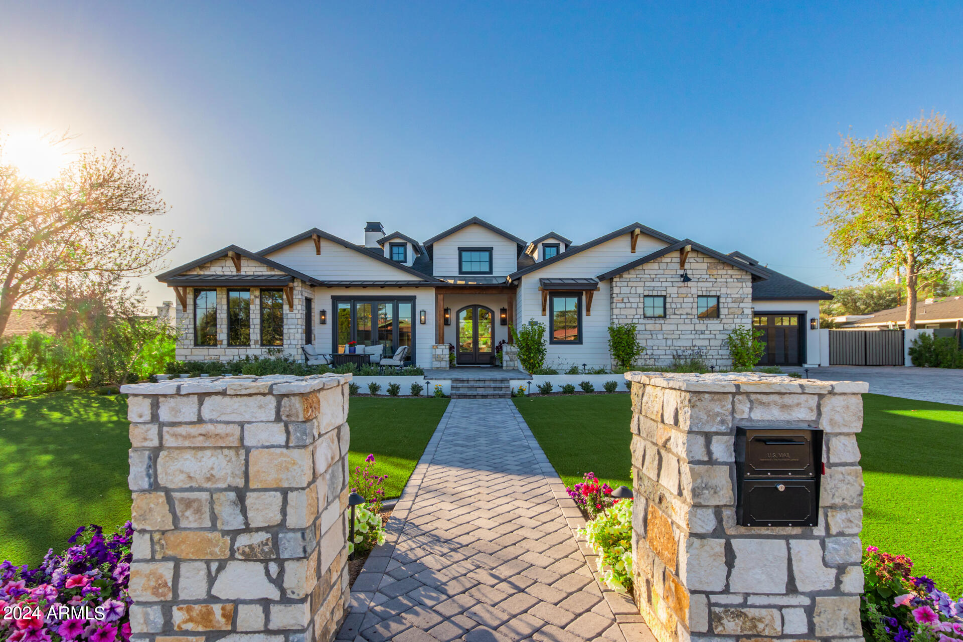 DEL RAY ESTATES - Residential