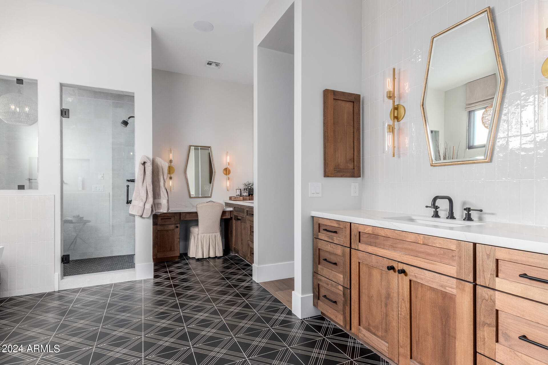 DEL RAY ESTATES - Residential