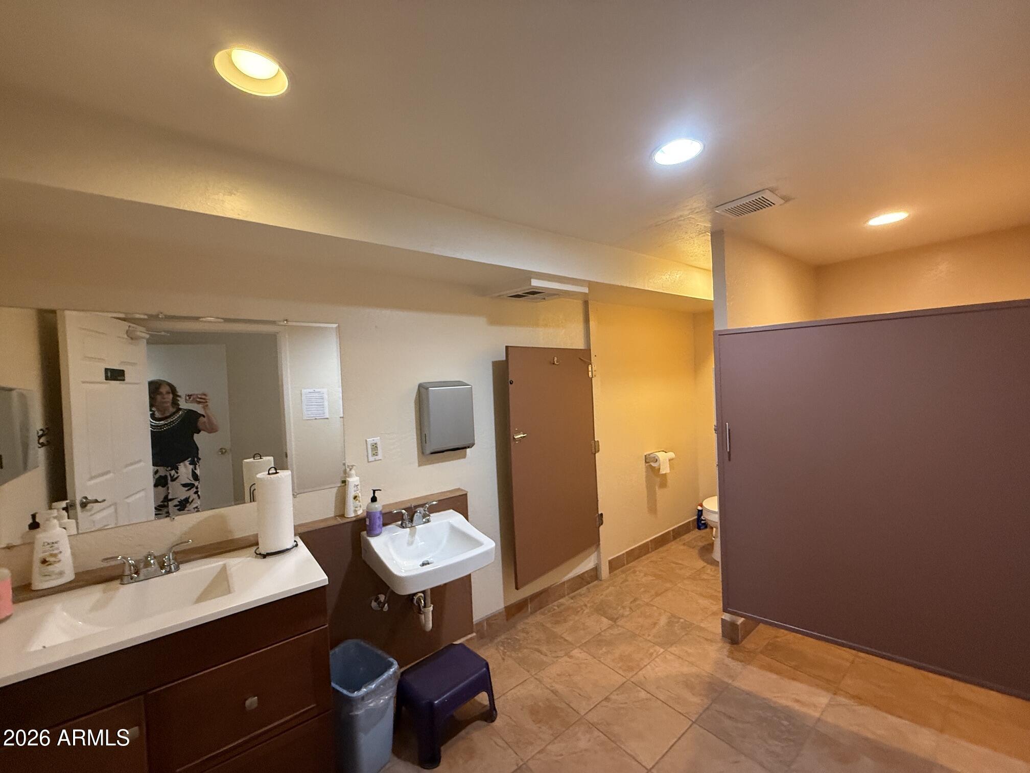 ENDSLEY PLACE - Commercial Sale