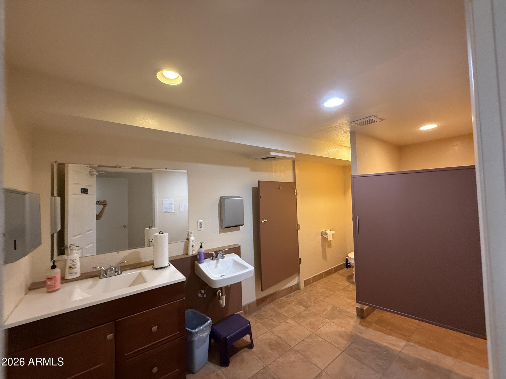 ENDSLEY PLACE - Commercial Sale