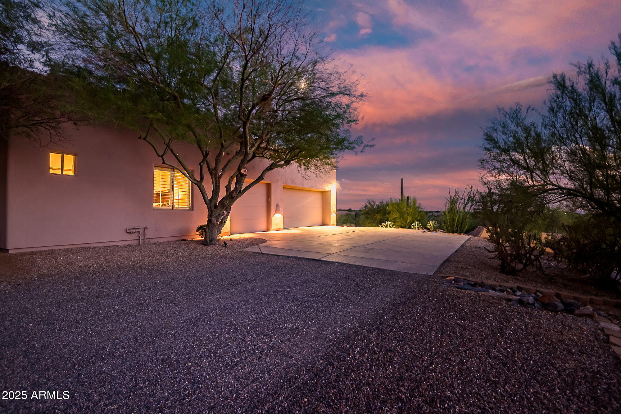 BLACK MOUNTAIN FOOTHILLS - Residential