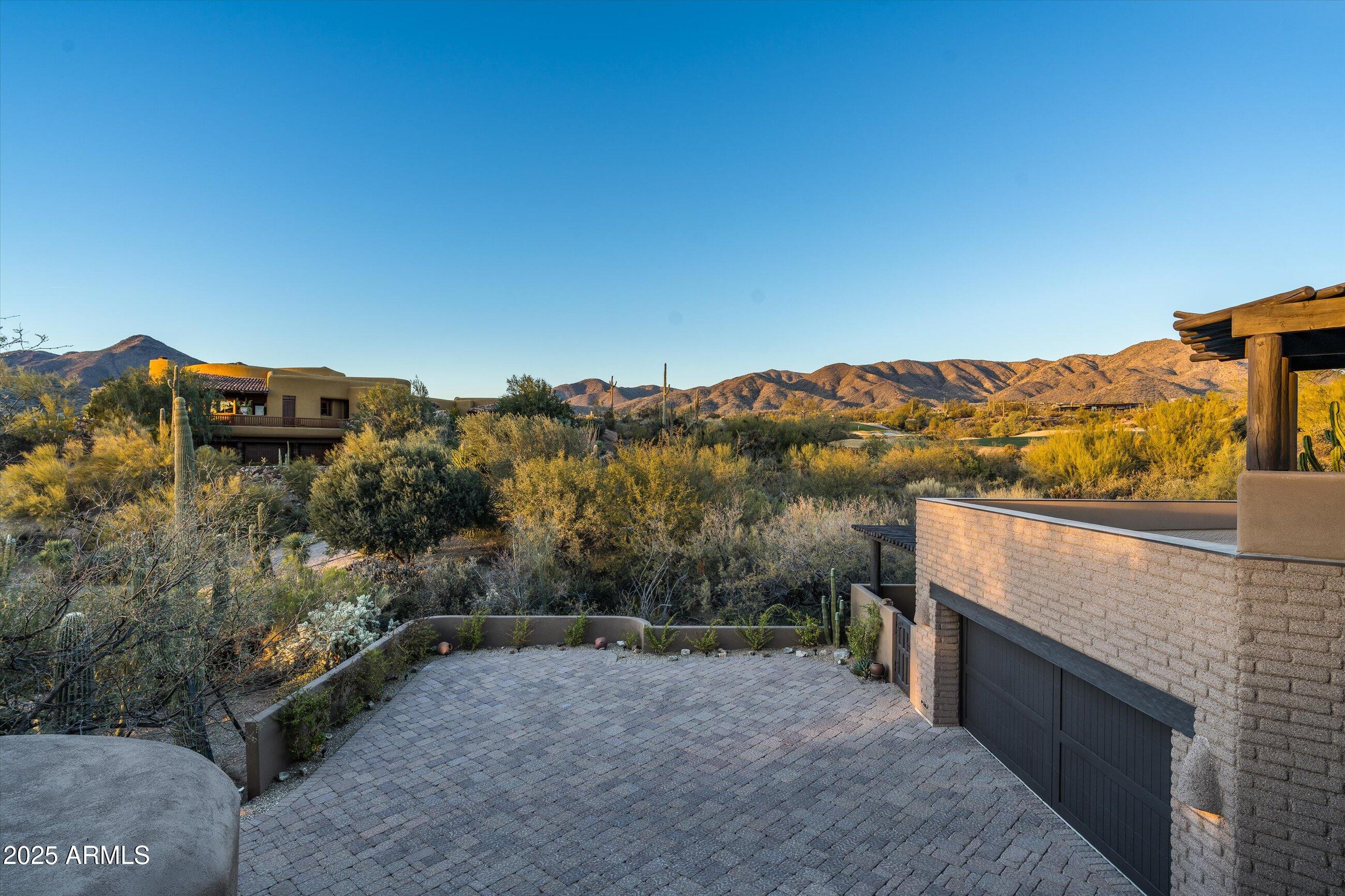 DESERT MOUNTAIN PHASE 3 UNIT 27 VILLAGE LONE MTN 2 - Residential