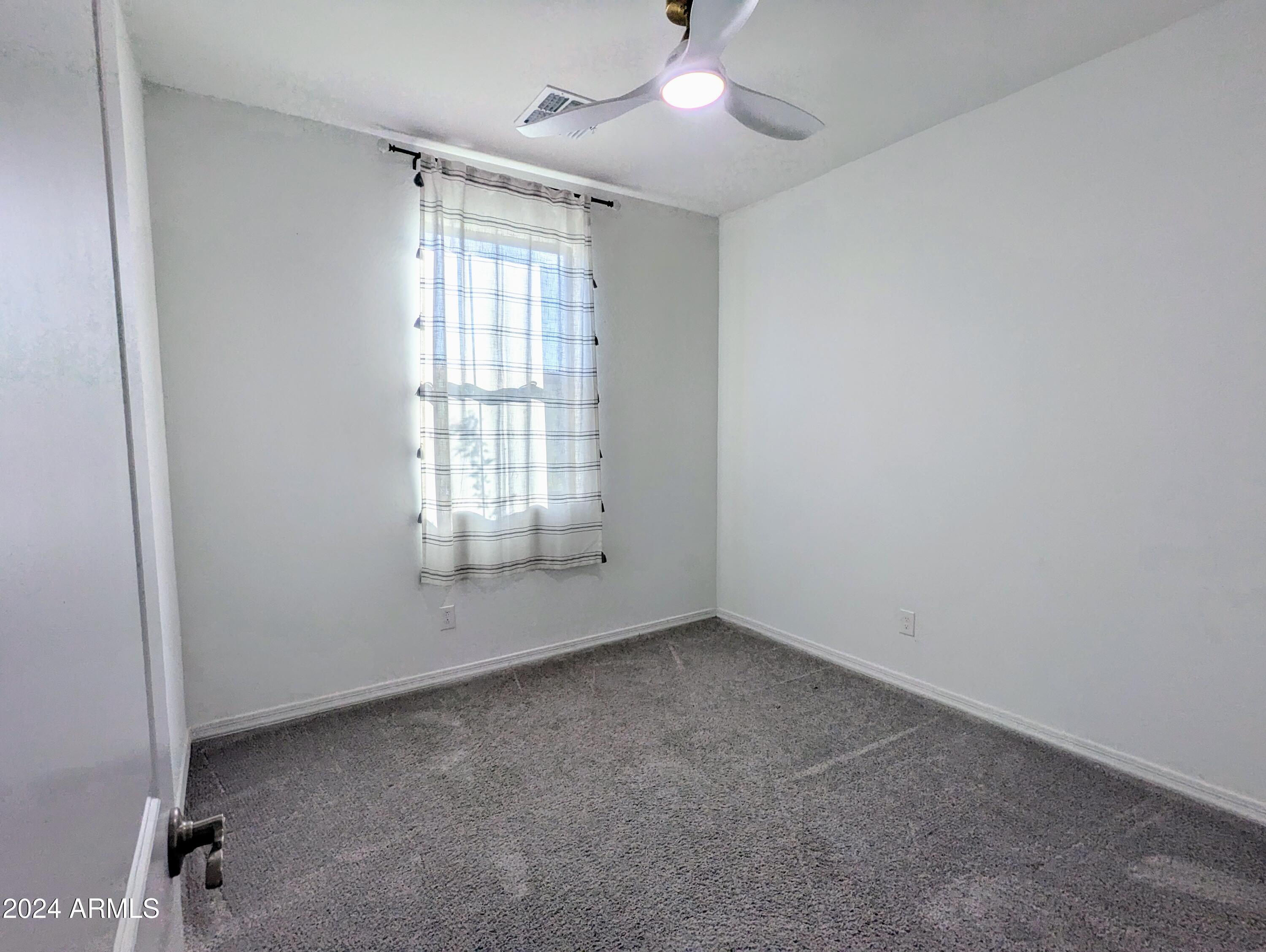 DESTINATION AT GATEWAY EAST PHASE 1 - Residential Lease