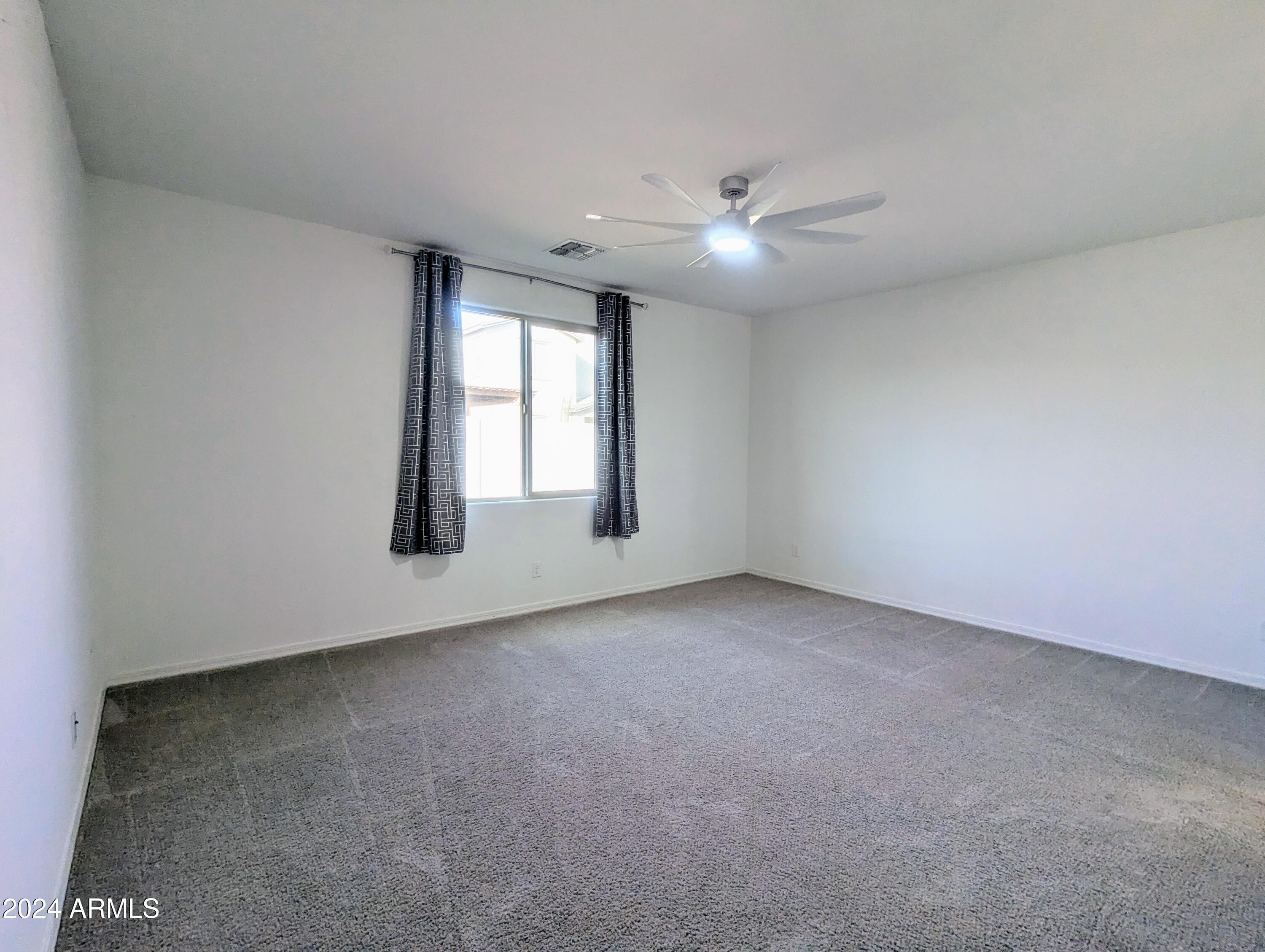 DESTINATION AT GATEWAY EAST PHASE 1 - Residential Lease