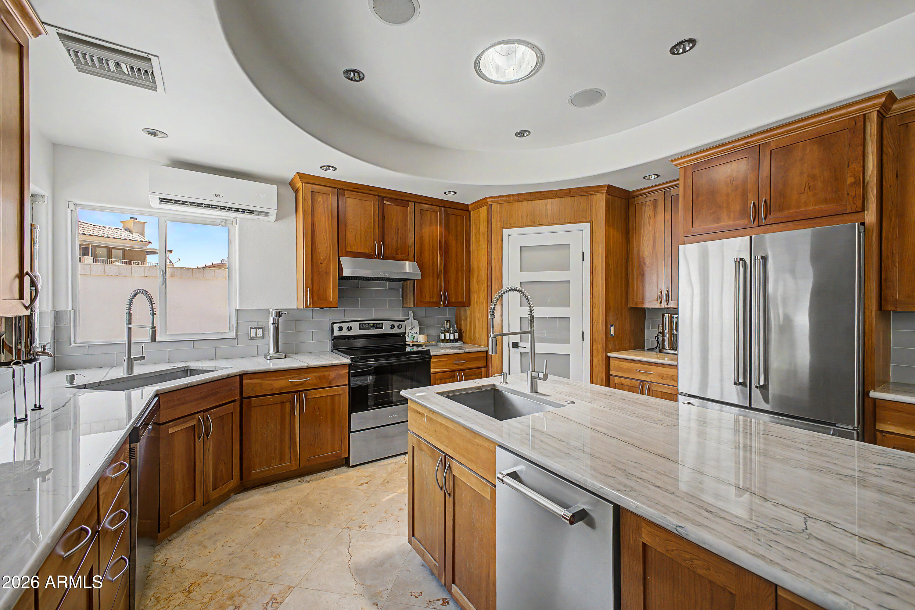 MOUNTAIN CREST LOT 1-109 TR A,B - Residential