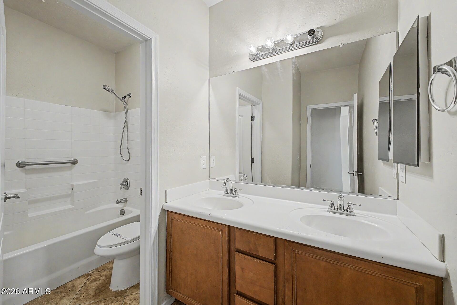 LAVEEN RANCH AMD - Residential