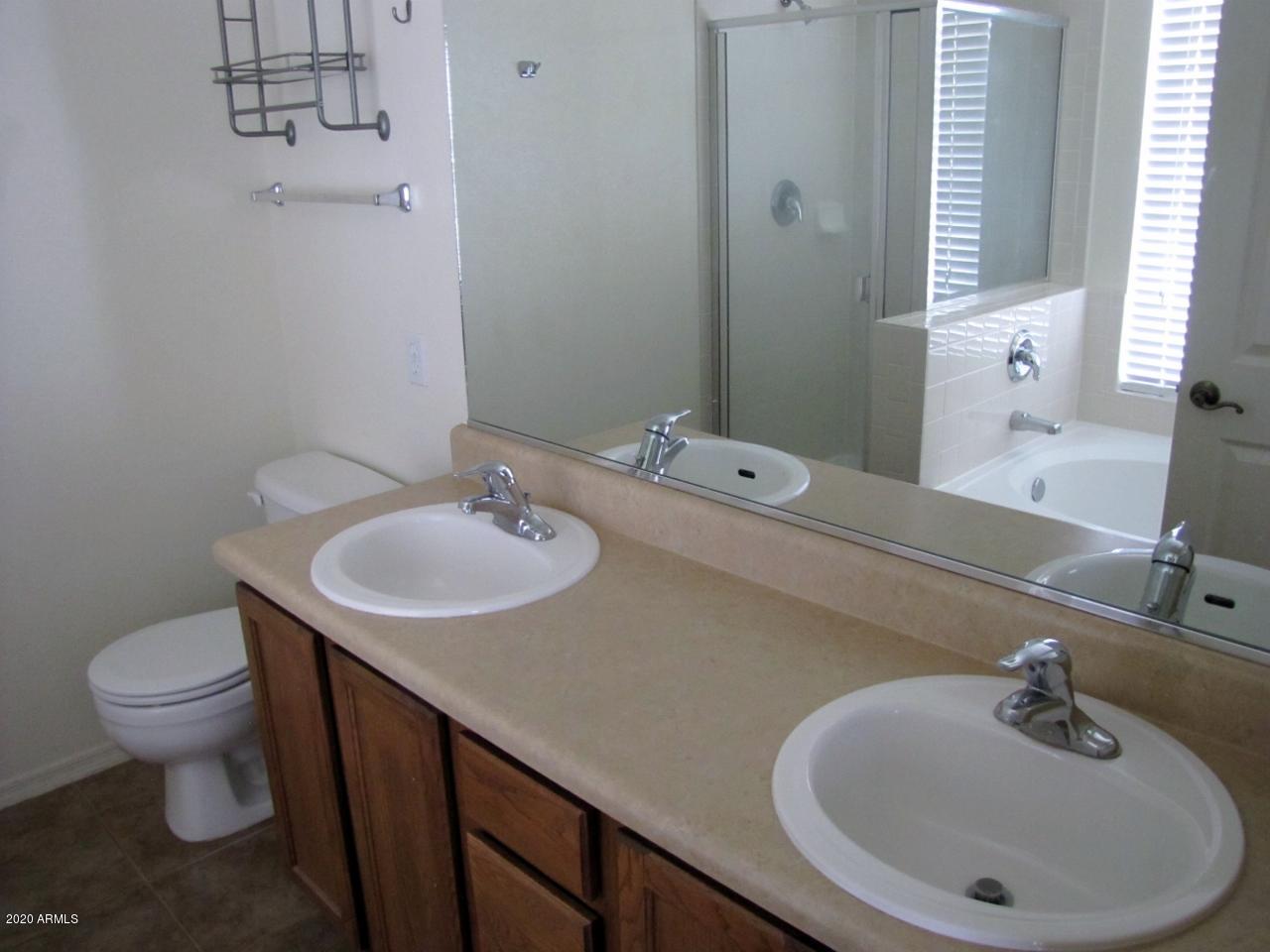 CANYON DE FLORES PHASE 2D - Residential Lease
