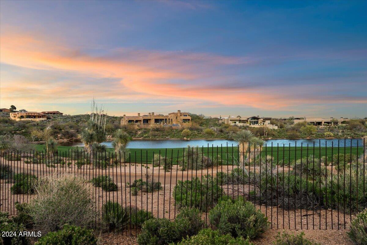 DESERT MOUNTAIN - Residential