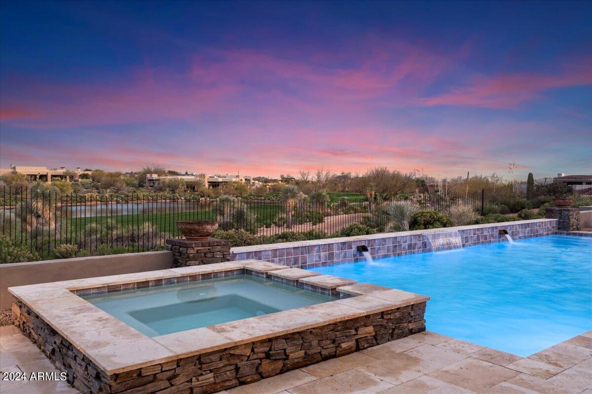 DESERT MOUNTAIN - Residential