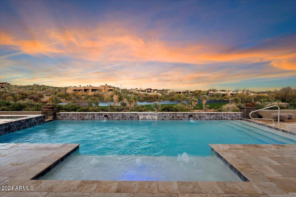 DESERT MOUNTAIN - Residential