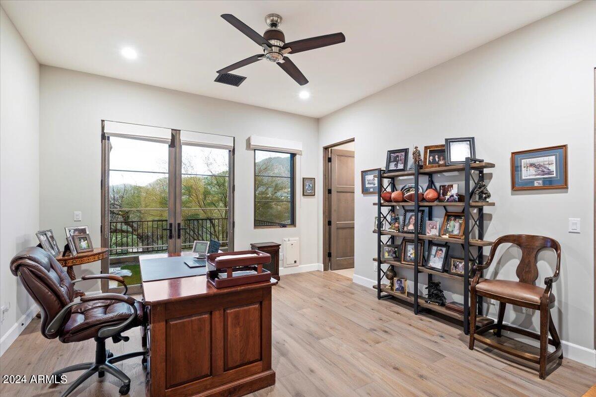 DESERT MOUNTAIN - Residential