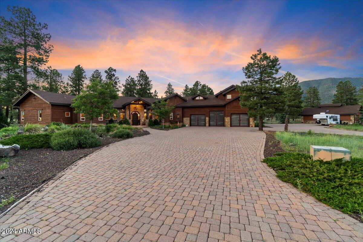 LOCKETT RANCHES - Residential