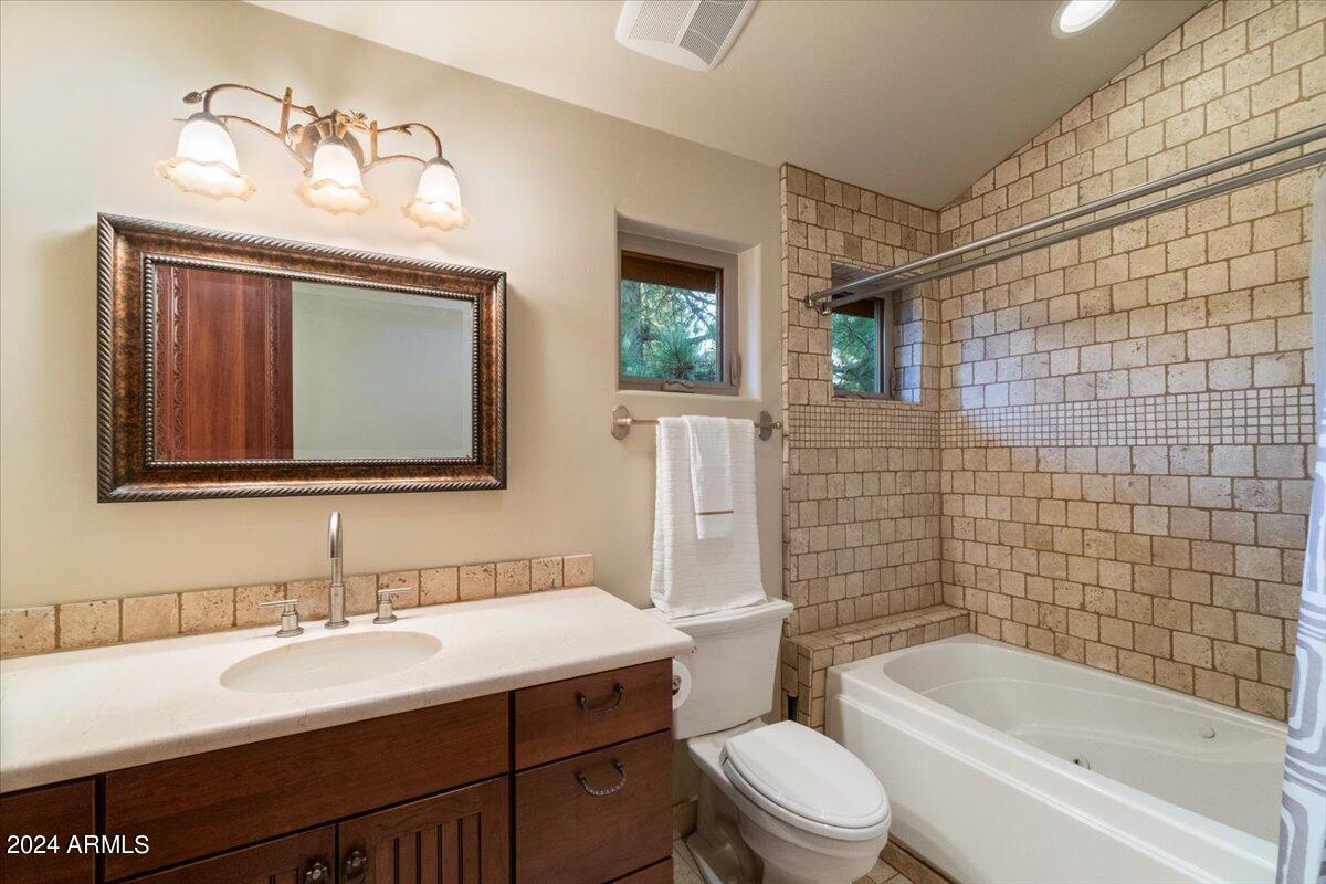 LOCKETT RANCHES - Residential