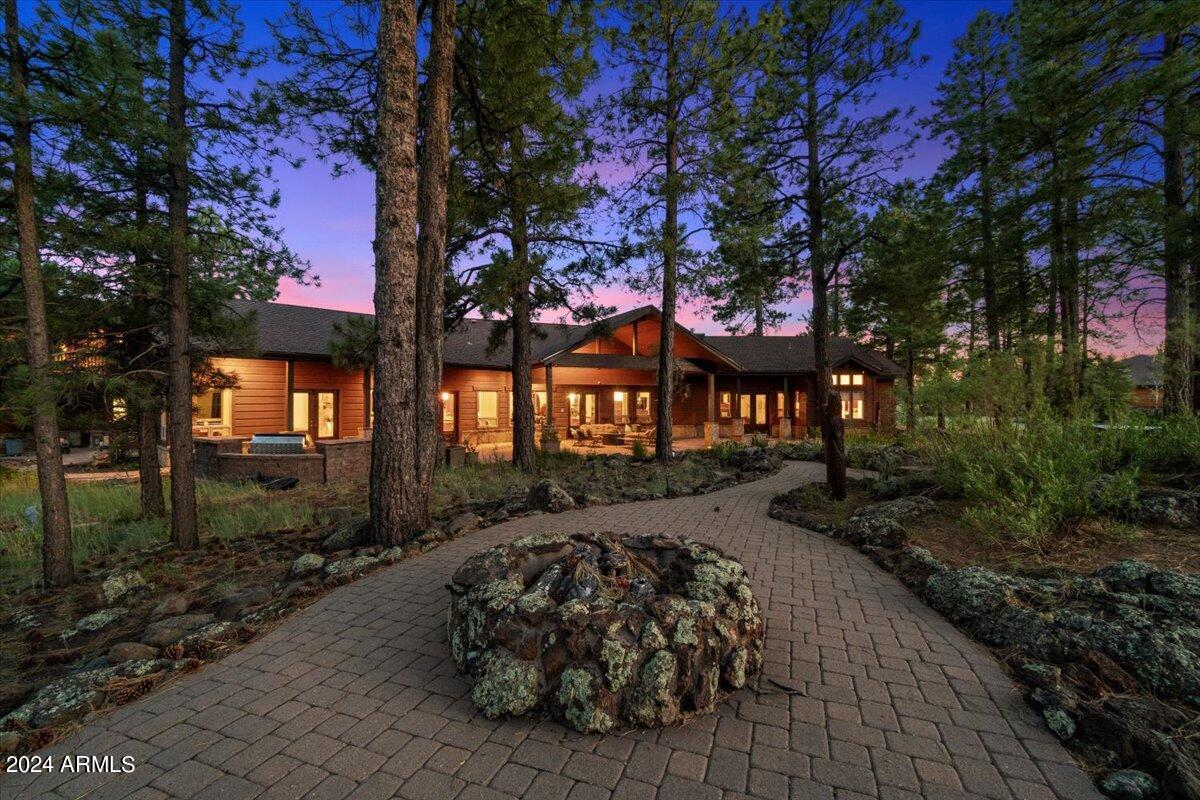 LOCKETT RANCHES - Residential