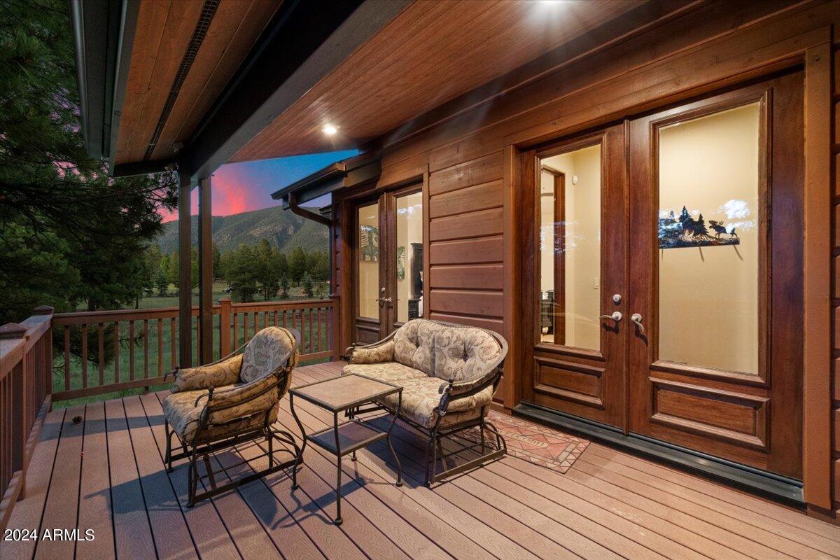 LOCKETT RANCHES - Residential