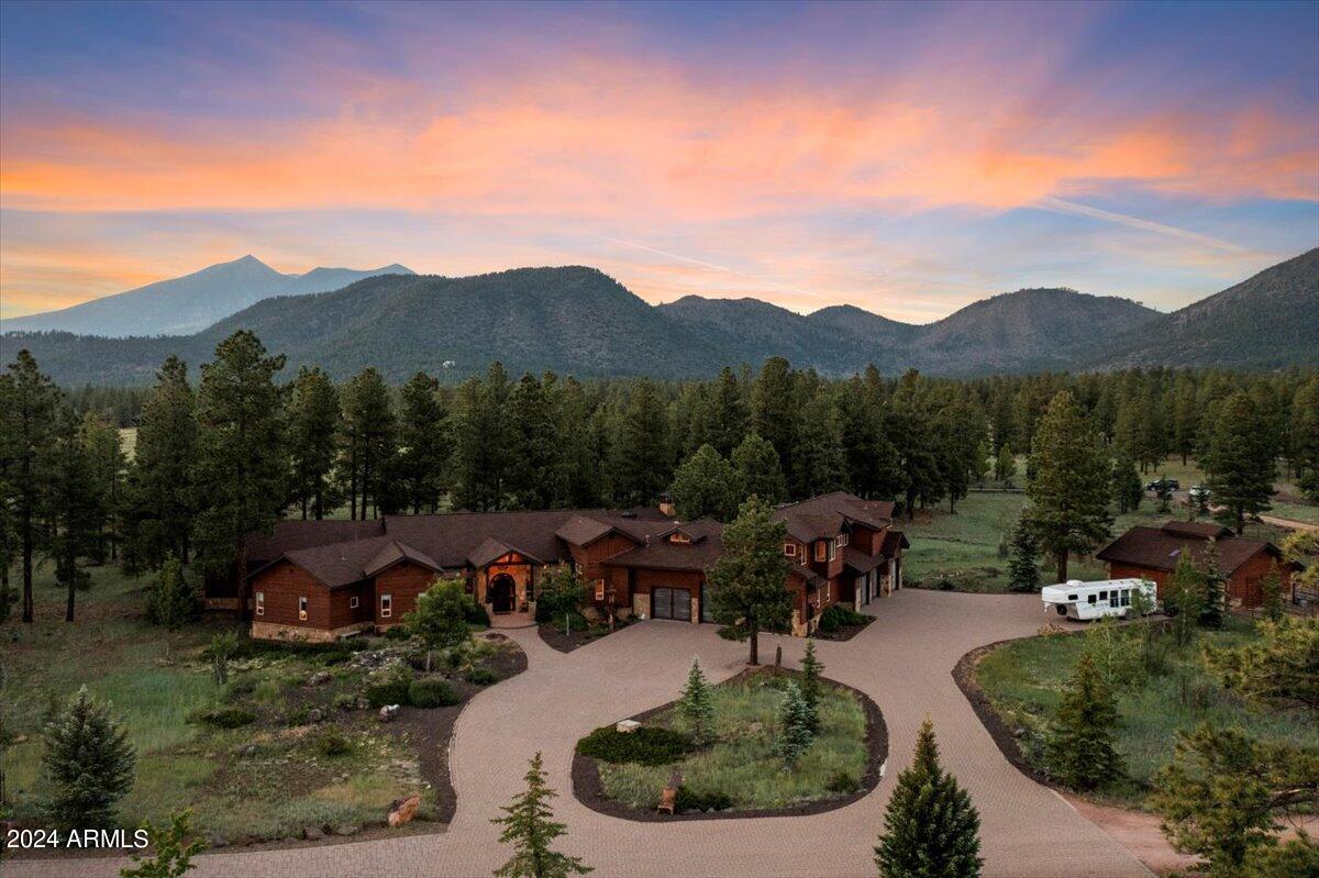 LOCKETT RANCHES - Residential