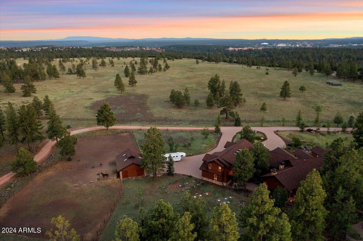 LOCKETT RANCHES - Residential