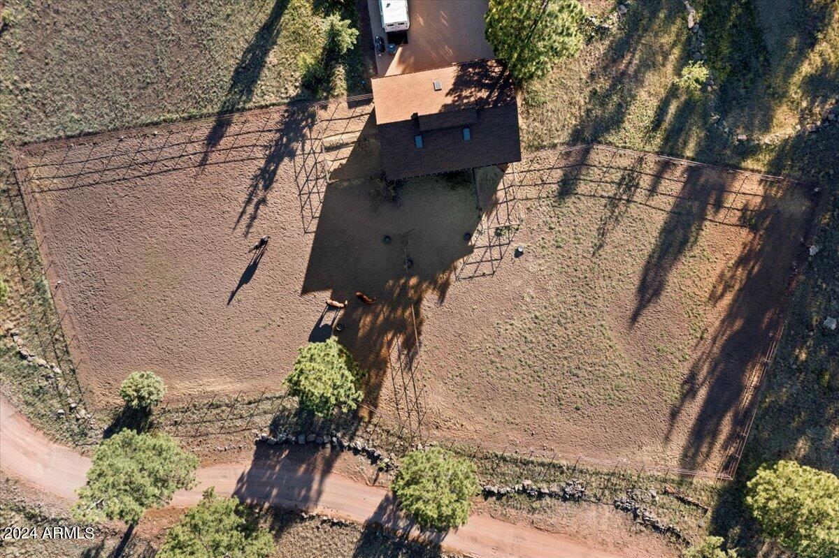 LOCKETT RANCHES - Residential
