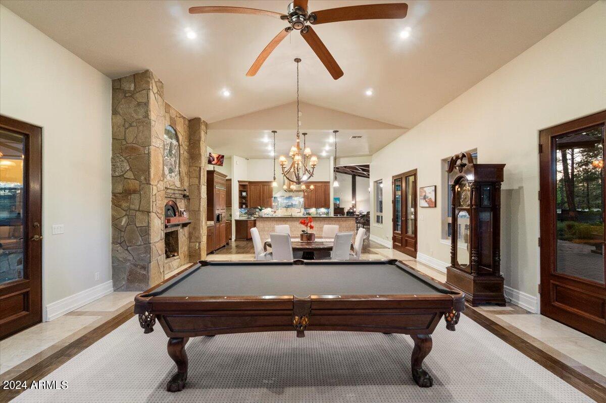 LOCKETT RANCHES - Residential