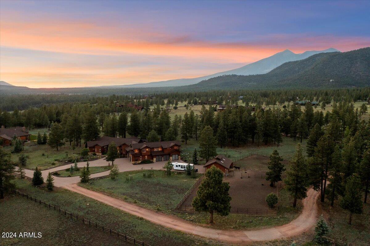 LOCKETT RANCHES - Residential