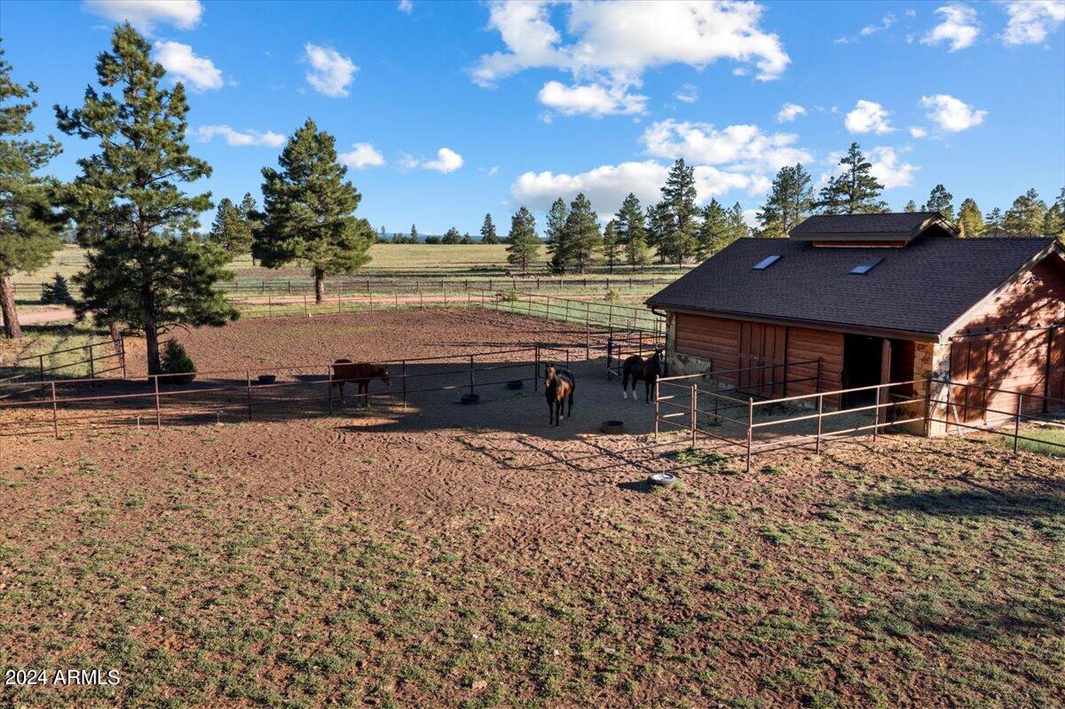 LOCKETT RANCHES - Residential