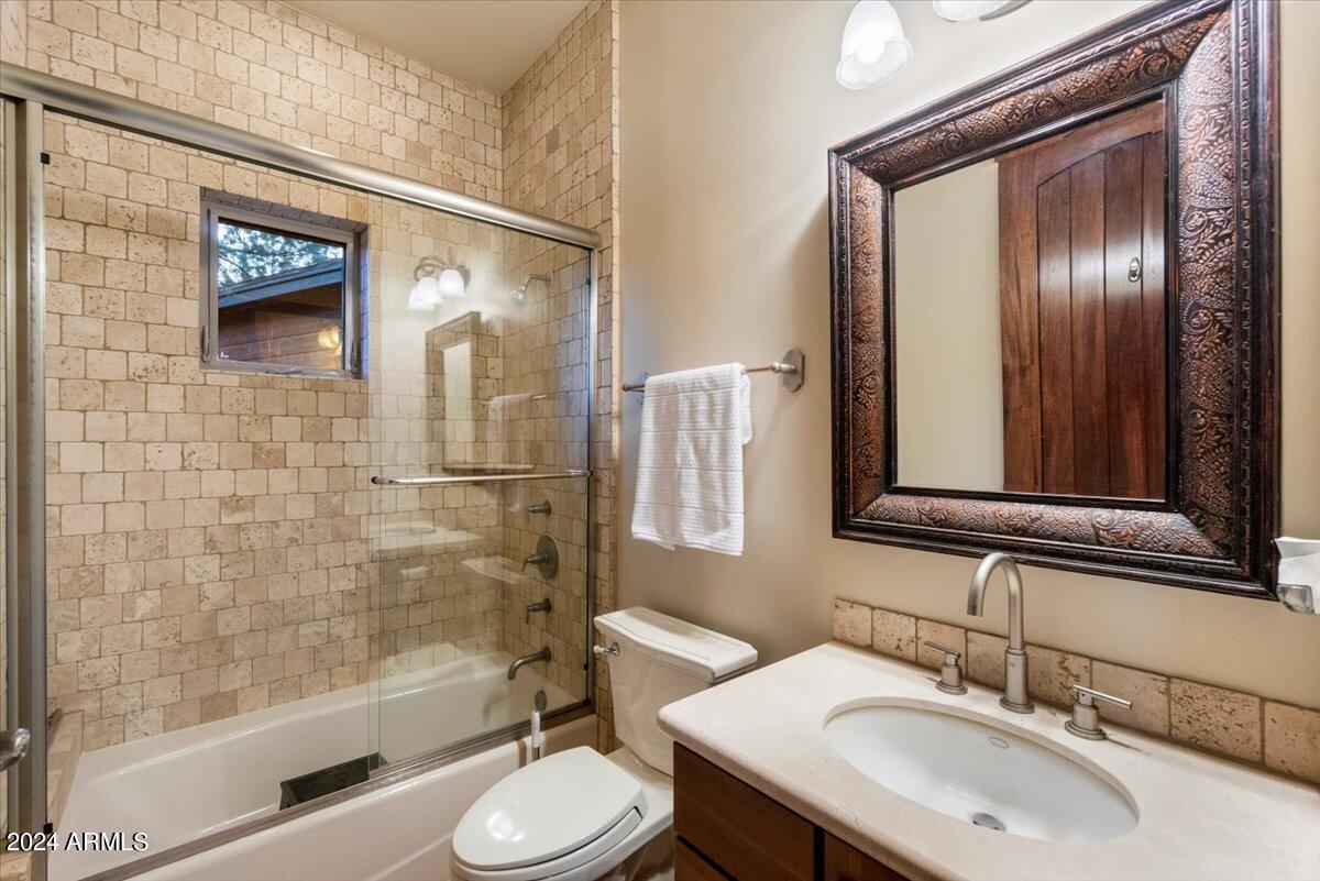 LOCKETT RANCHES - Residential