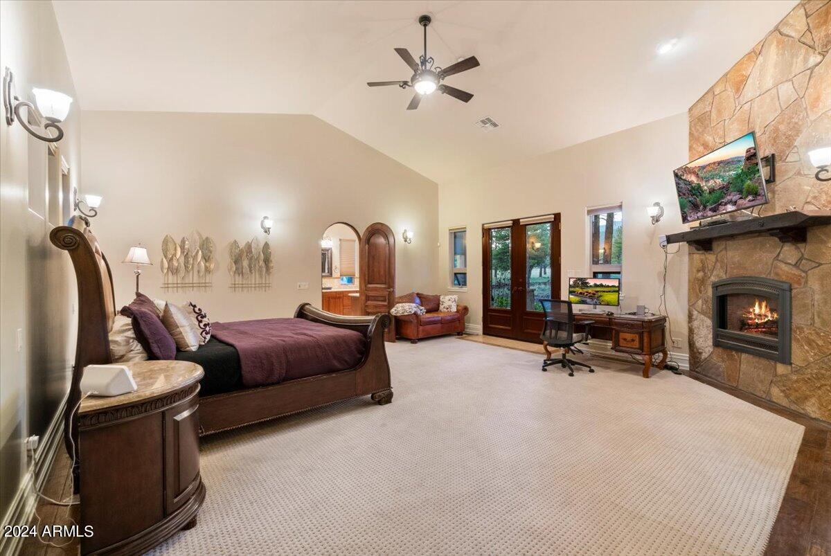 LOCKETT RANCHES - Residential