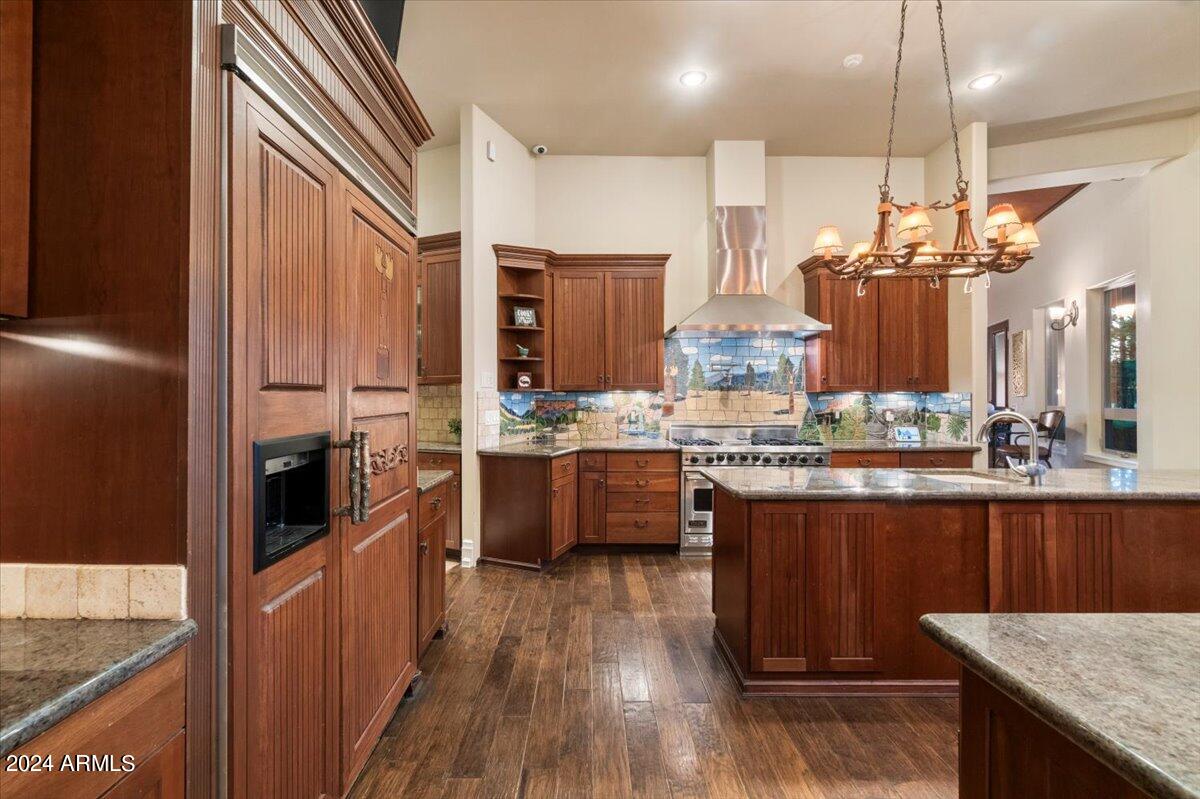 LOCKETT RANCHES - Residential