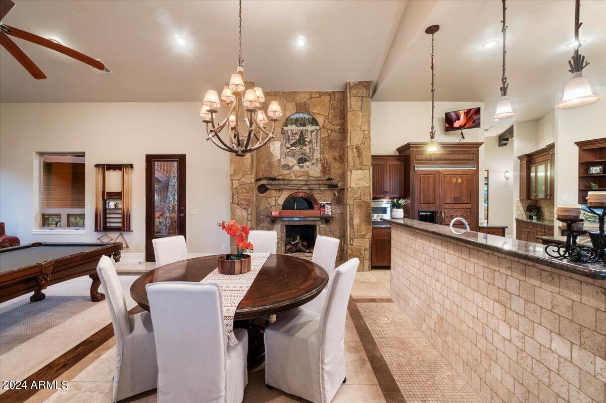 LOCKETT RANCHES - Residential