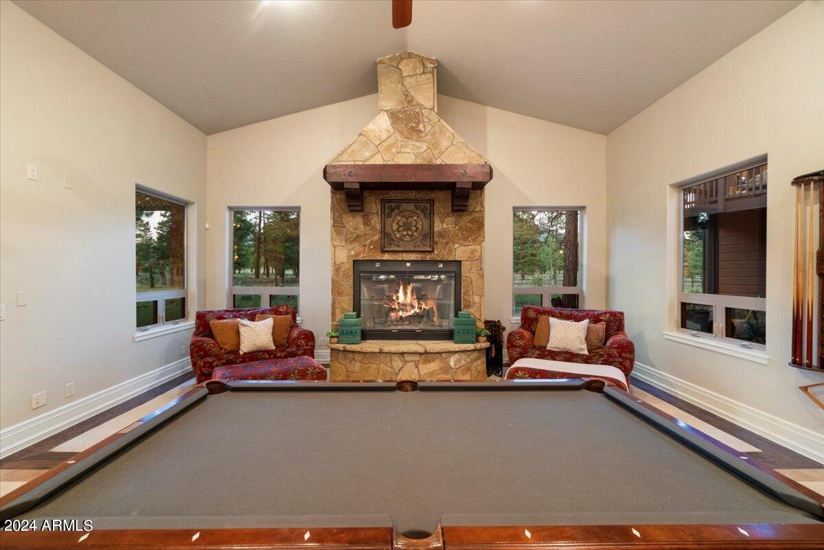 LOCKETT RANCHES - Residential