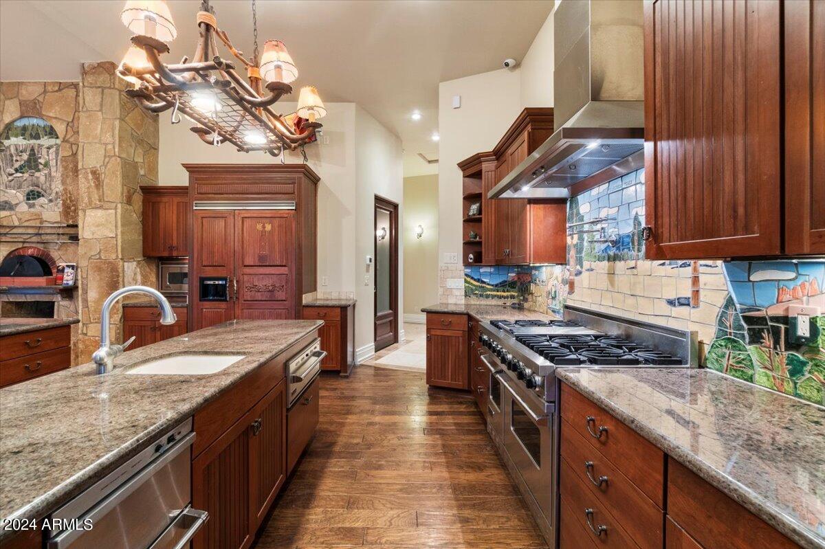LOCKETT RANCHES - Residential