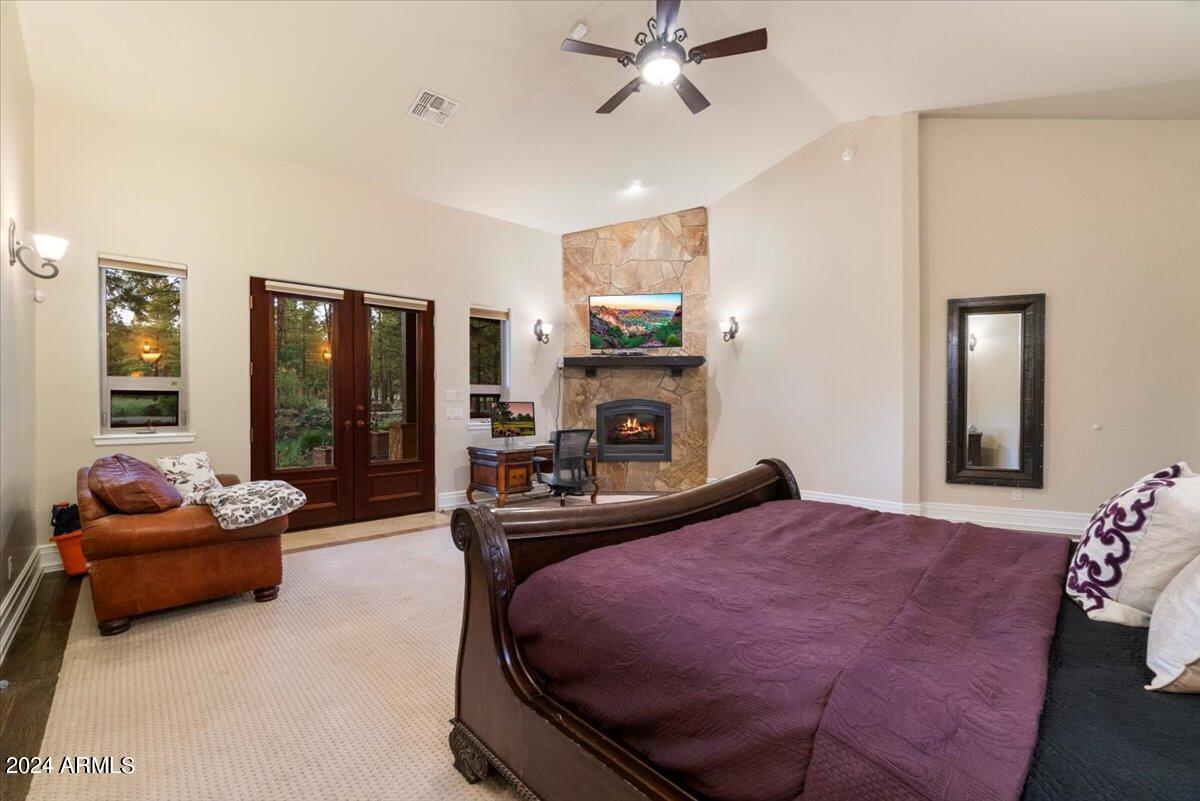 LOCKETT RANCHES - Residential